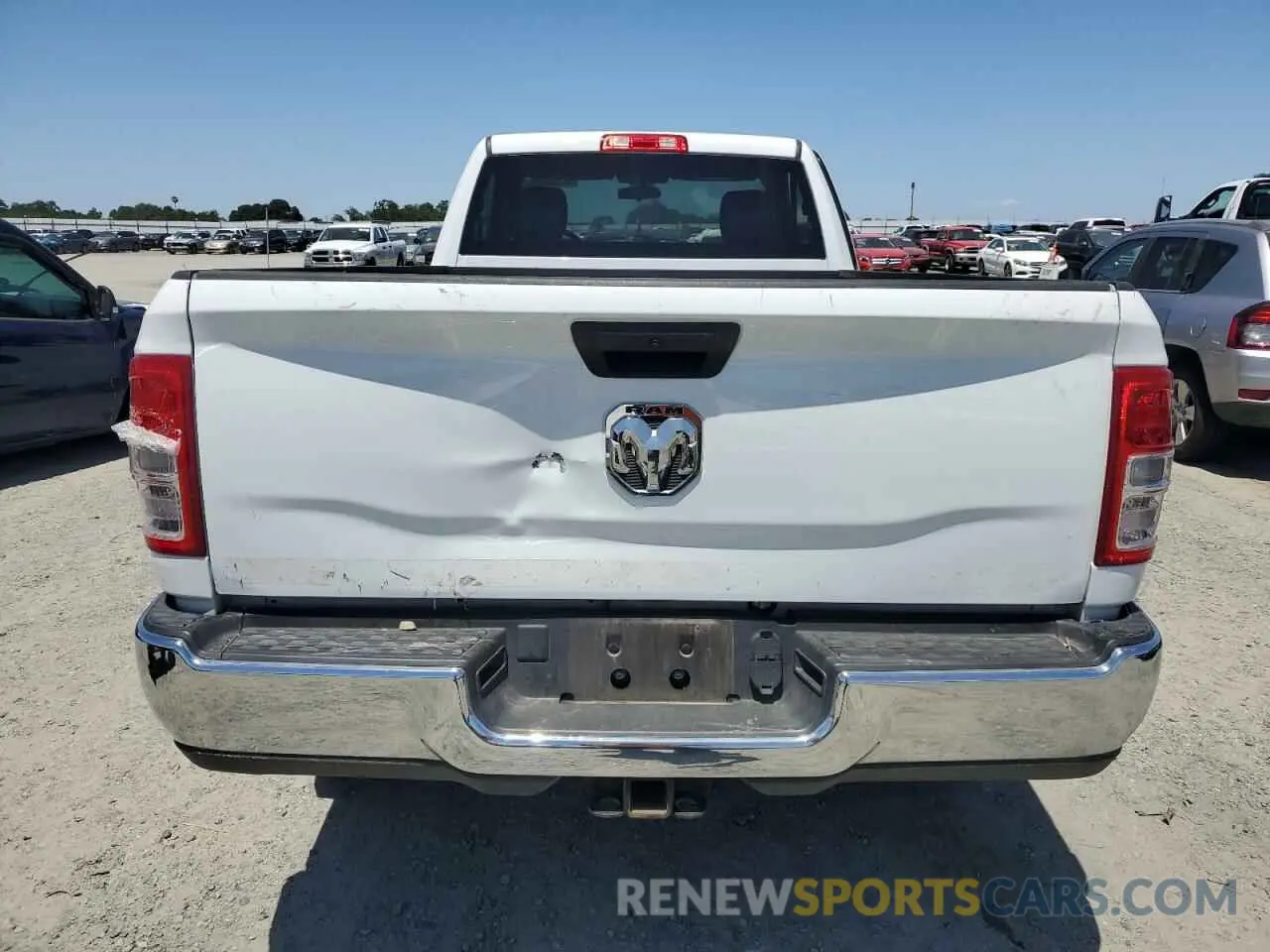 6 Photograph of a damaged car 3C6MR5AJ9NG202258 RAM 2500 2022