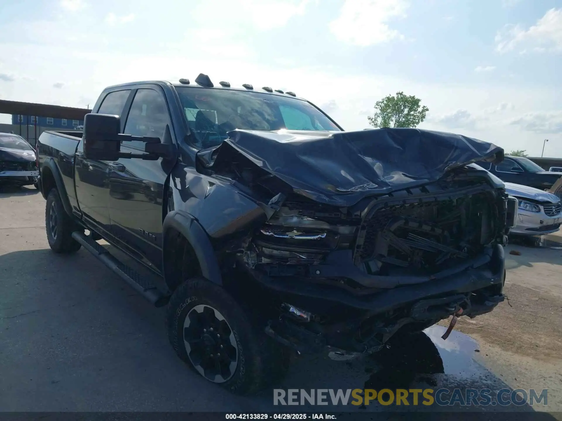 1 Photograph of a damaged car 3C6TR5EJ4NG249641 RAM 2500 2022