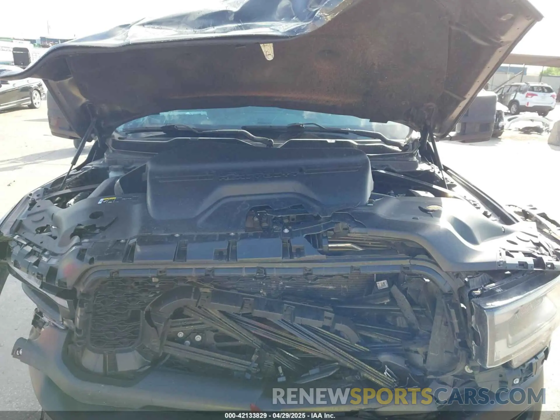 10 Photograph of a damaged car 3C6TR5EJ4NG249641 RAM 2500 2022