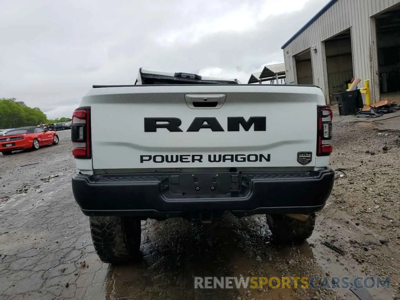 6 Photograph of a damaged car 3C6TR5EJ9NG222841 RAM 2500 2022