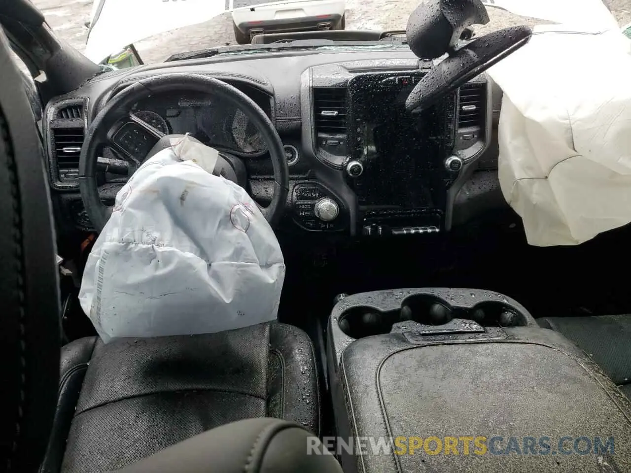 8 Photograph of a damaged car 3C6TR5EJ9NG222841 RAM 2500 2022