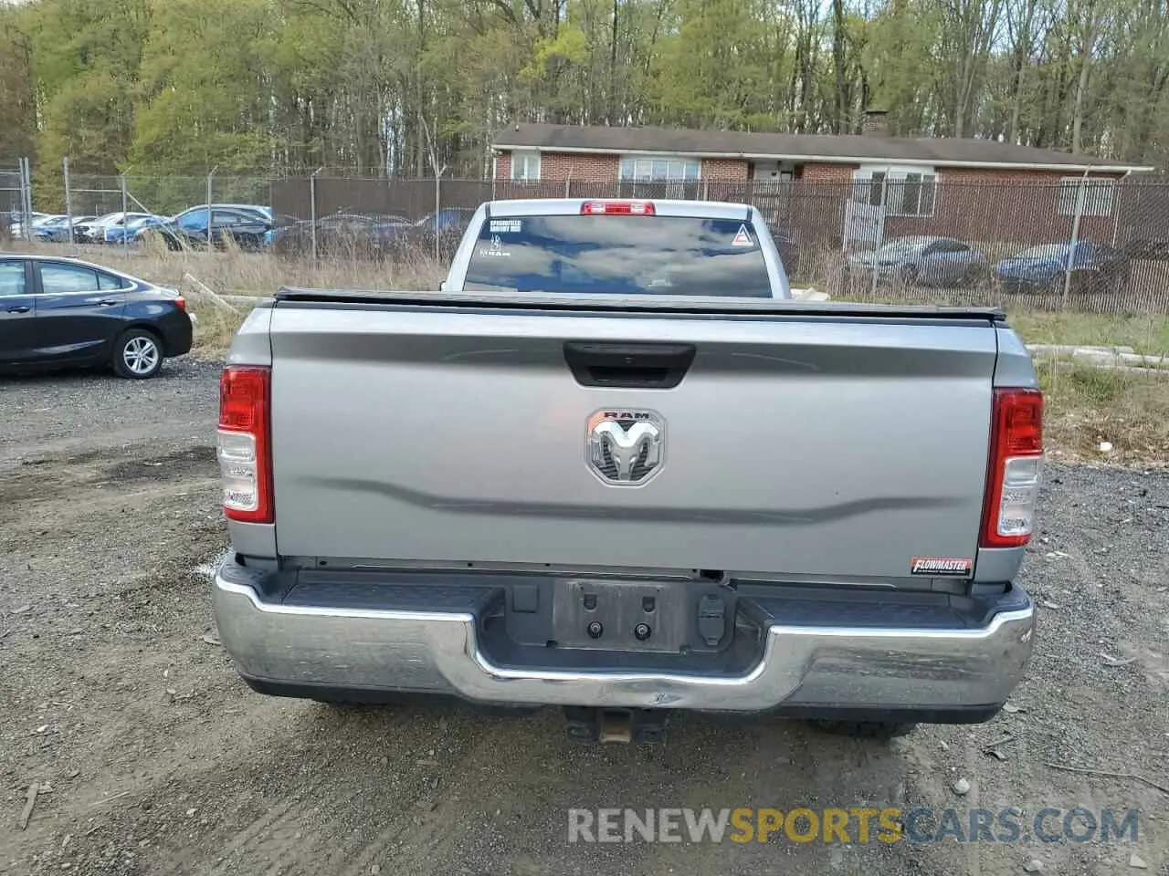 6 Photograph of a damaged car 3C6UR4HJ8NG340275 RAM 2500 2022
