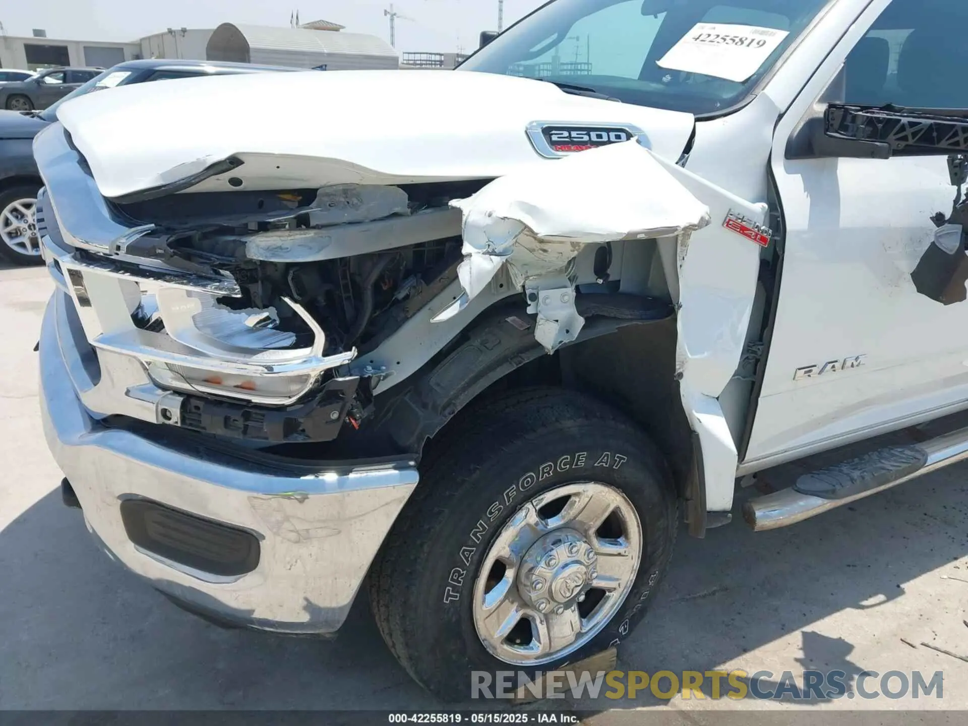 6 Photograph of a damaged car 3C6UR5CJ2NG372068 RAM 2500 2022