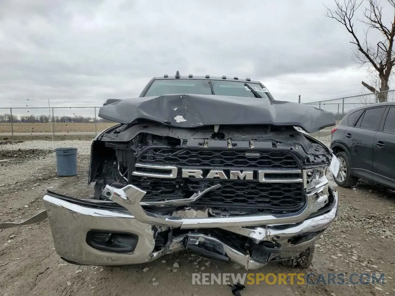5 Photograph of a damaged car 3C6UR5CJ4NG251655 RAM 2500 2022