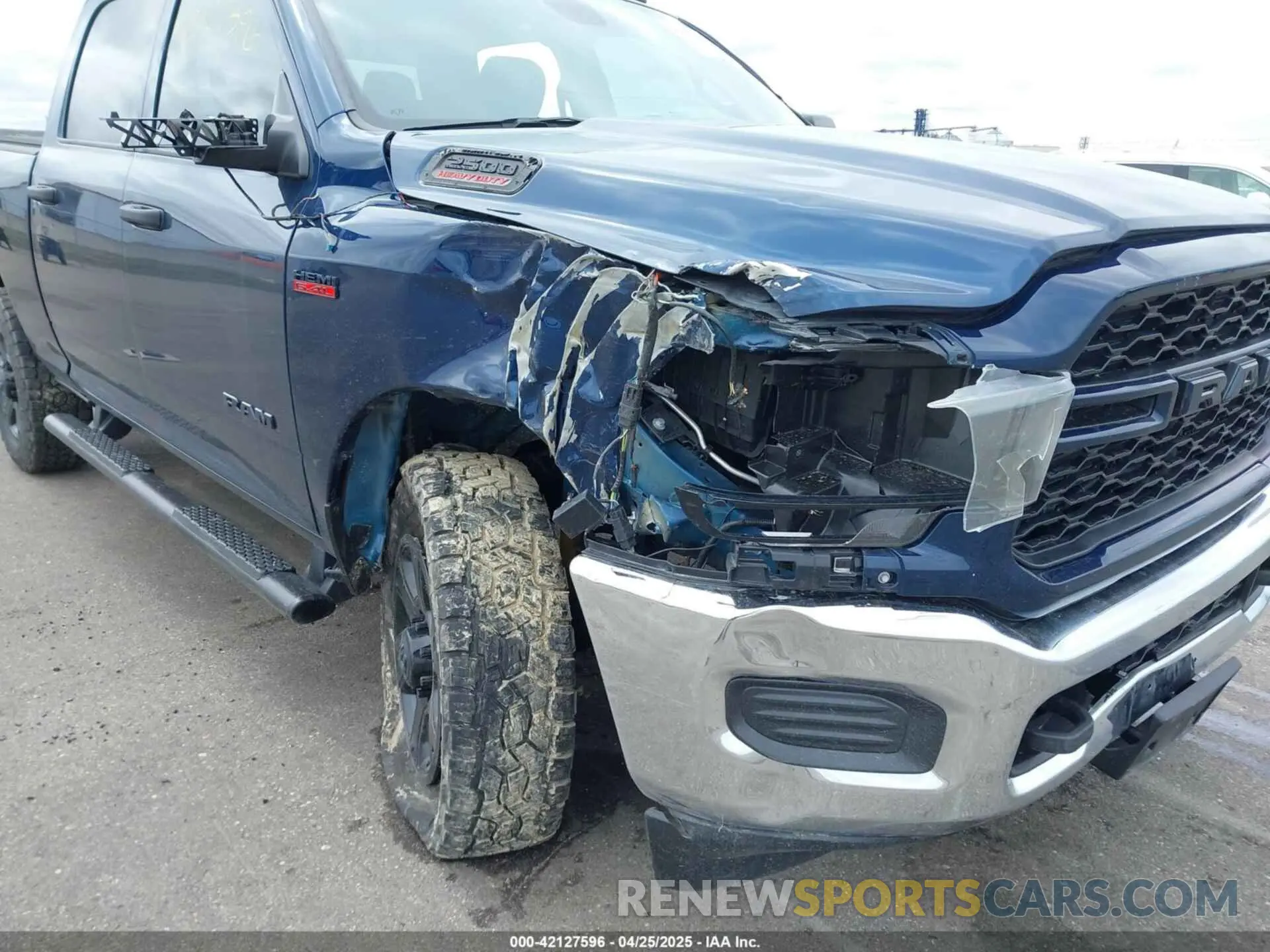 6 Photograph of a damaged car 3C6UR5CJ5NG131668 RAM 2500 2022