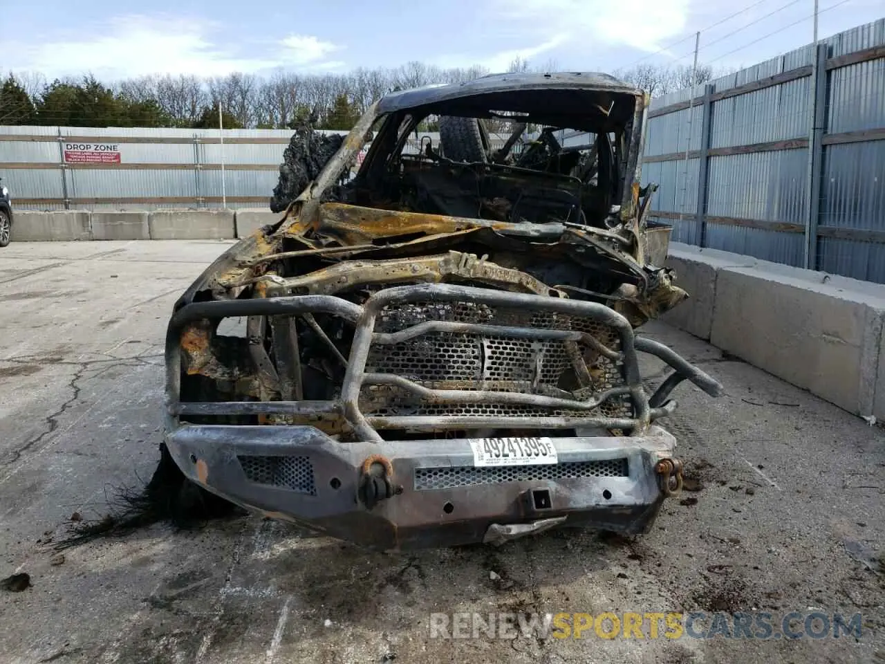5 Photograph of a damaged car 3C6UR5CJ5NG366667 RAM 2500 2022