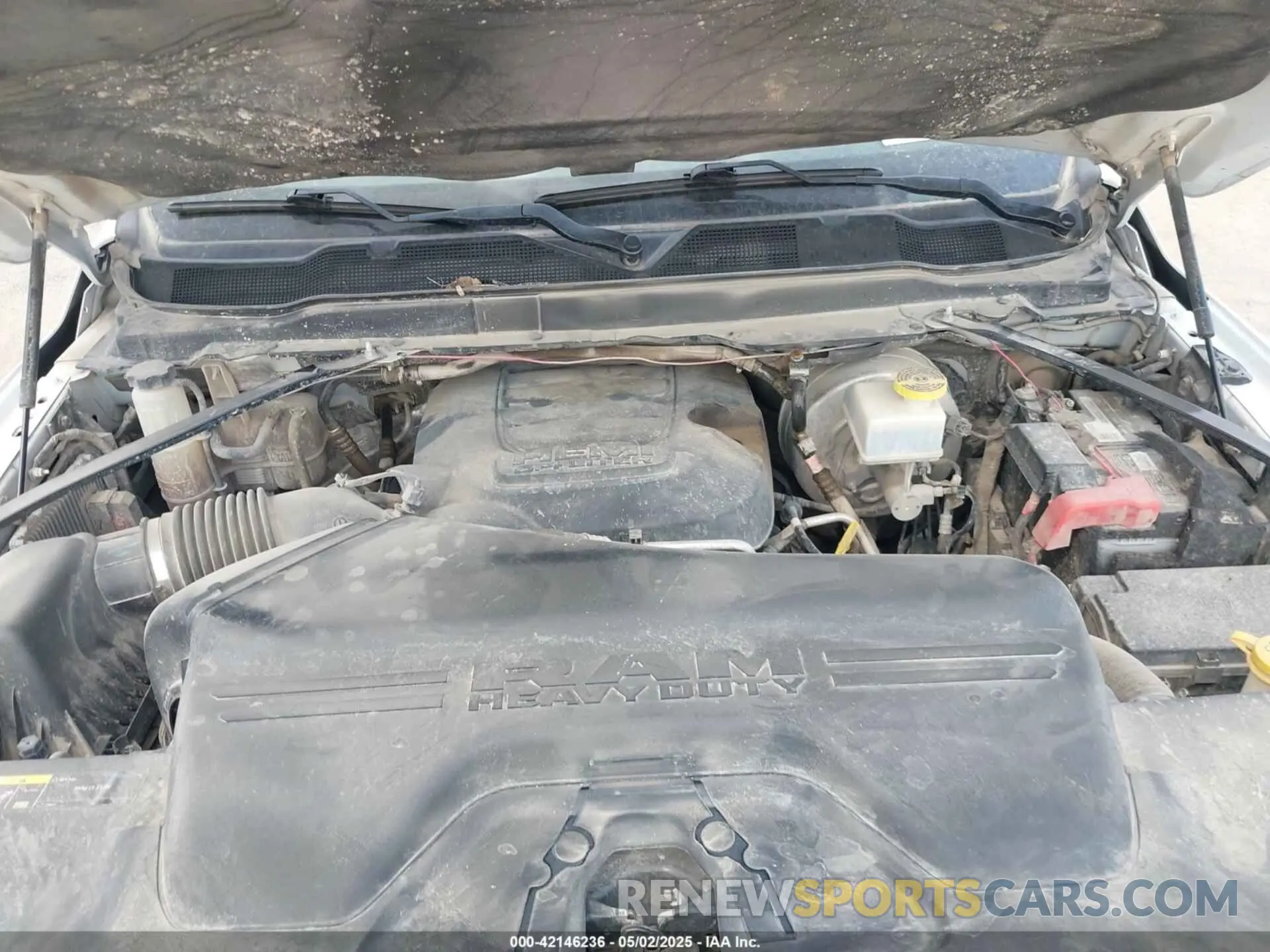10 Photograph of a damaged car 3C6UR5CJ6NG130982 RAM 2500 2022