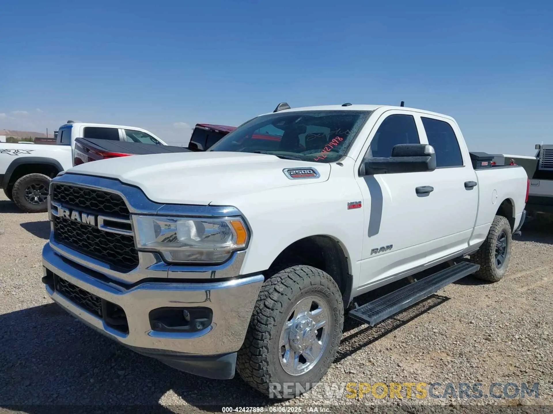 6 Photograph of a damaged car 3C6UR5CJ6NG321995 RAM 2500 2022