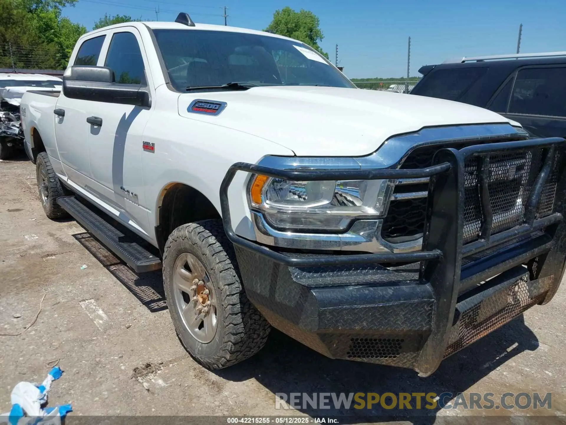 1 Photograph of a damaged car 3C6UR5CJ7NG320841 RAM 2500 2022
