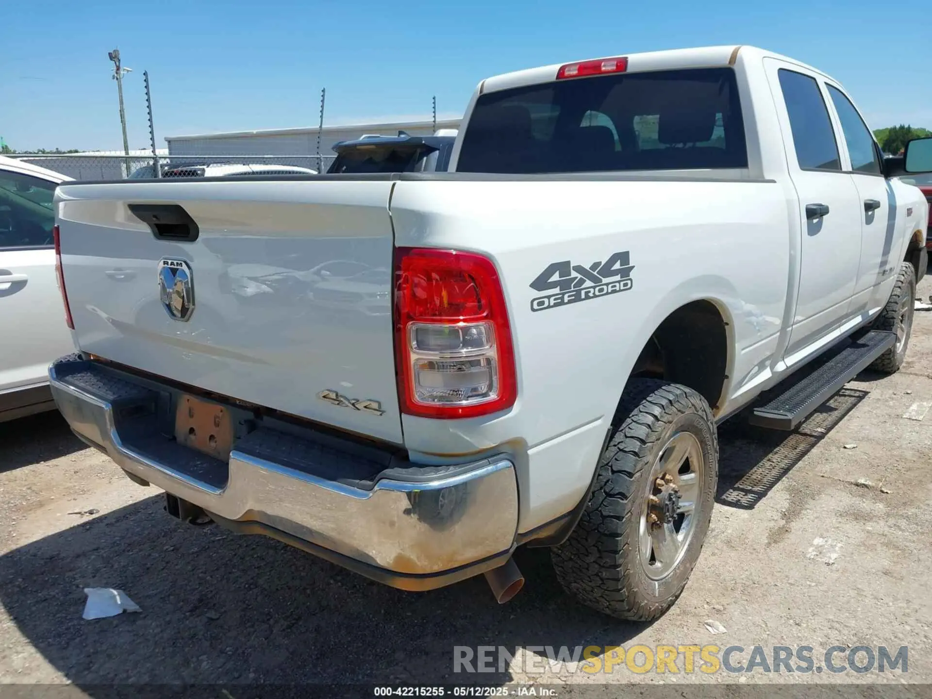 4 Photograph of a damaged car 3C6UR5CJ7NG320841 RAM 2500 2022