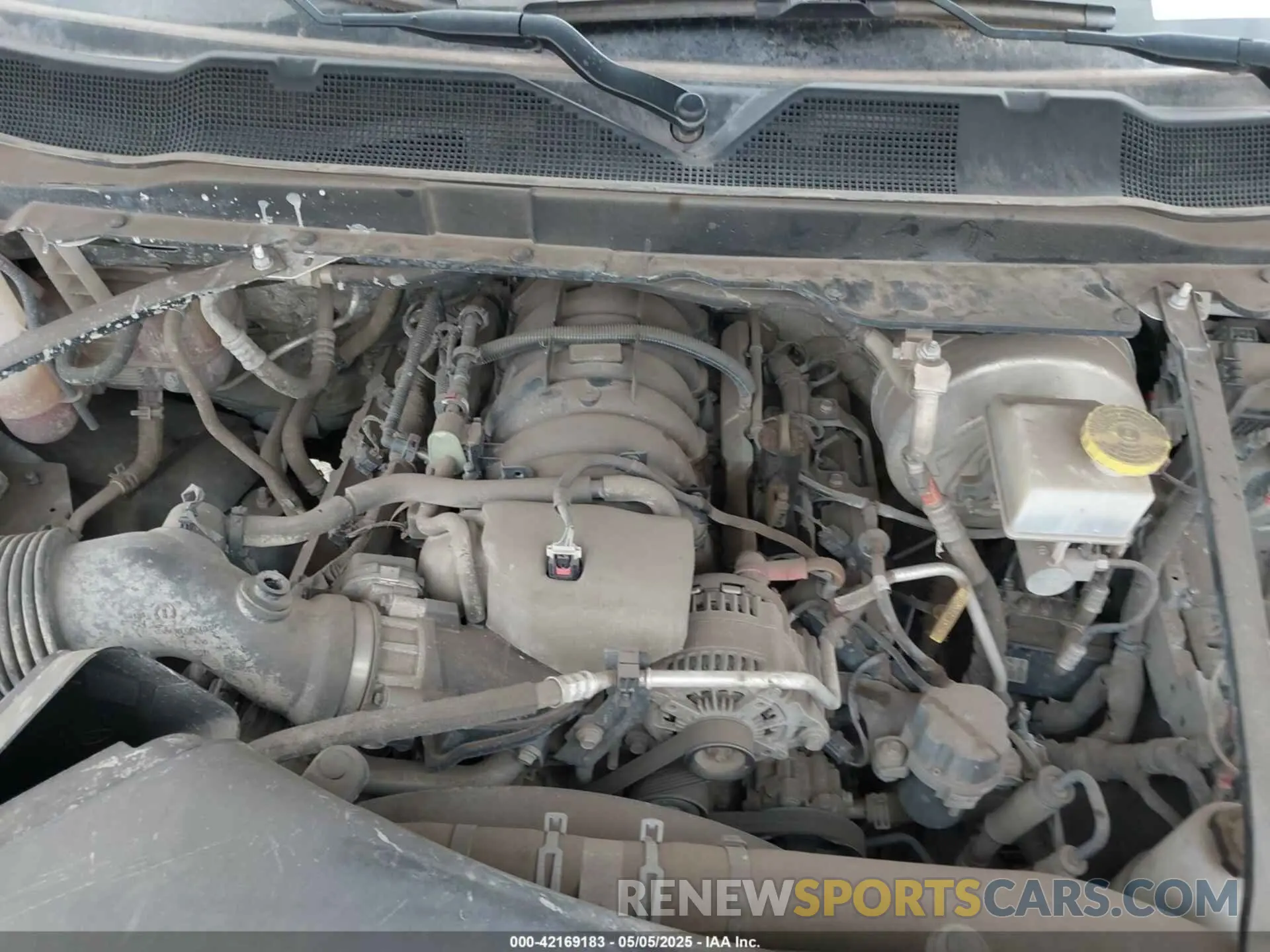 10 Photograph of a damaged car 3C6UR5CJ7NG439487 RAM 2500 2022