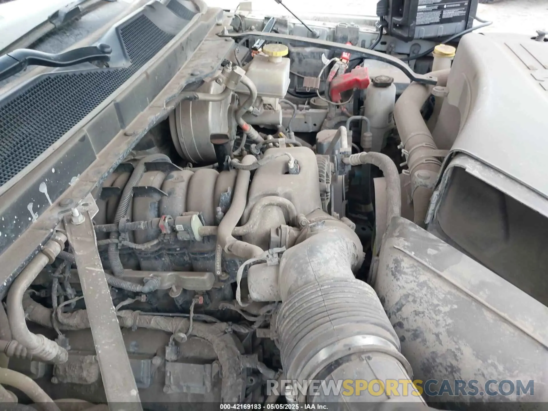 22 Photograph of a damaged car 3C6UR5CJ7NG439487 RAM 2500 2022