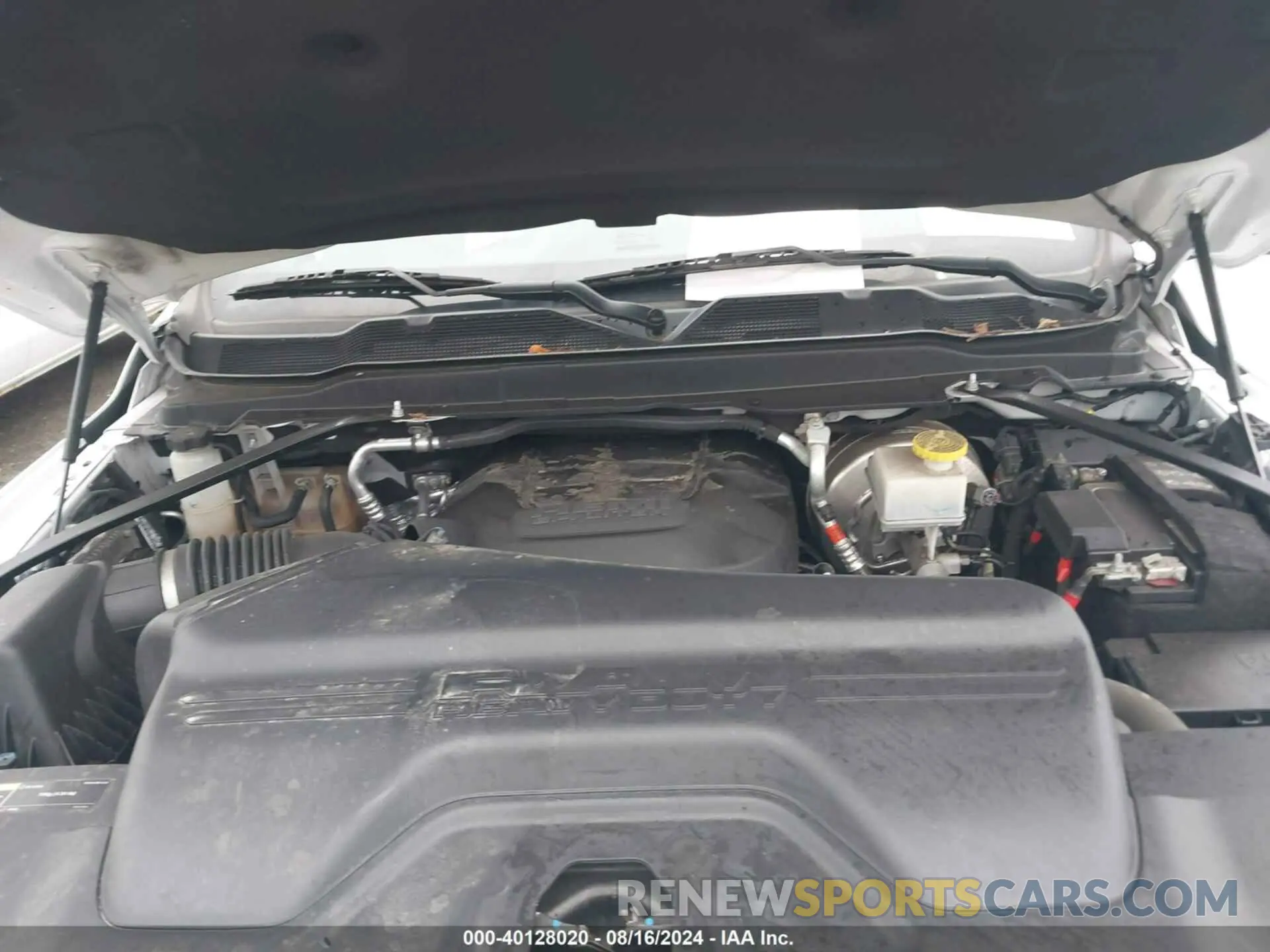 10 Photograph of a damaged car 3C6UR5CJXNG110864 RAM 2500 2022