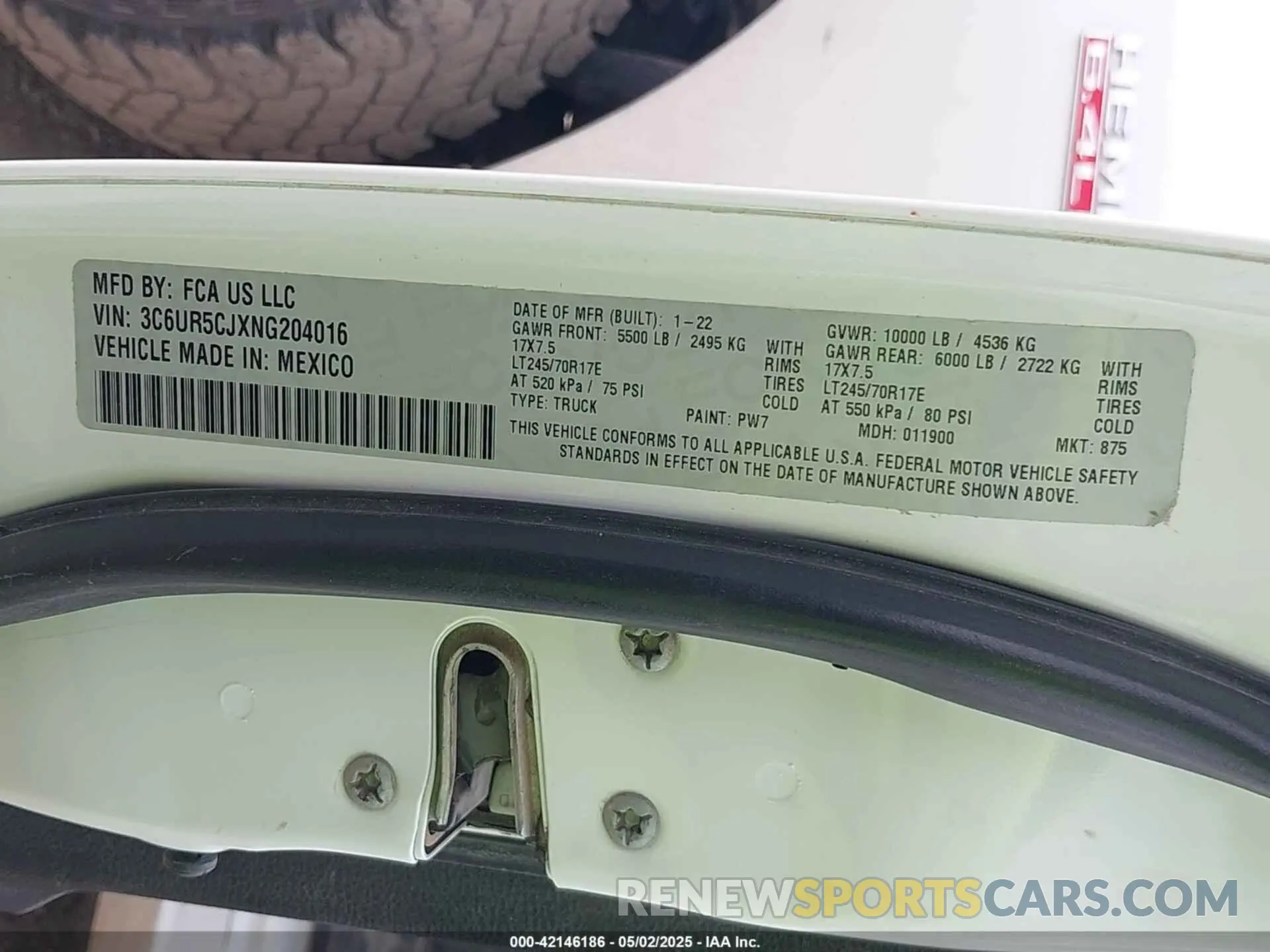 9 Photograph of a damaged car 3C6UR5CJXNG204016 RAM 2500 2022