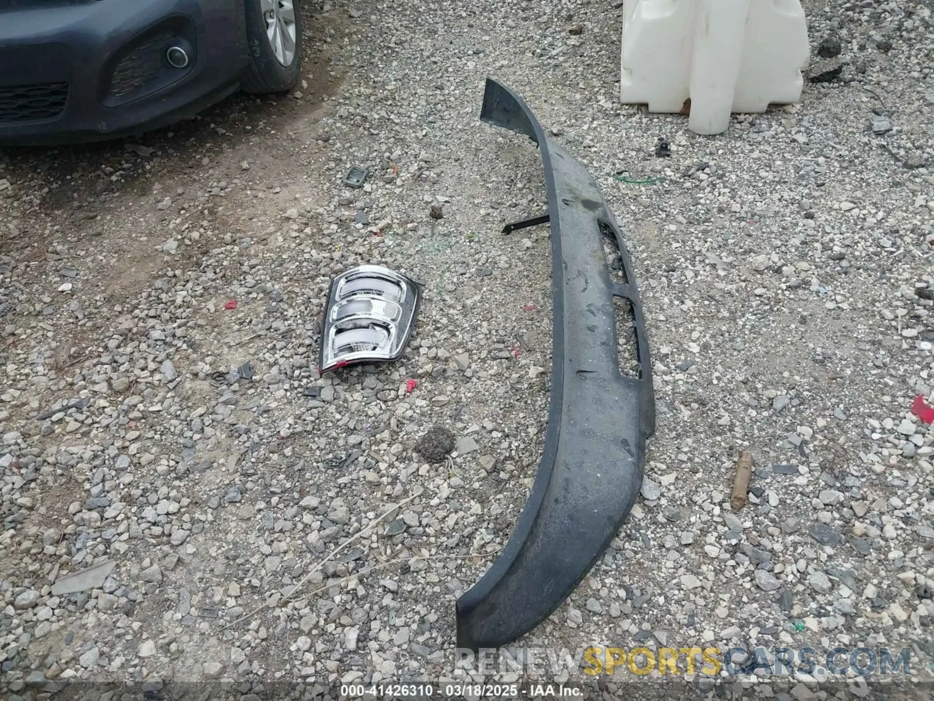 12 Photograph of a damaged car 3C6UR5CL6NG144527 RAM 2500 2022
