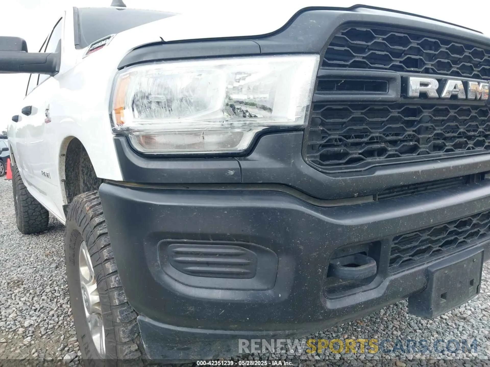 6 Photograph of a damaged car 3C6UR5CL9NG159894 RAM 2500 2022