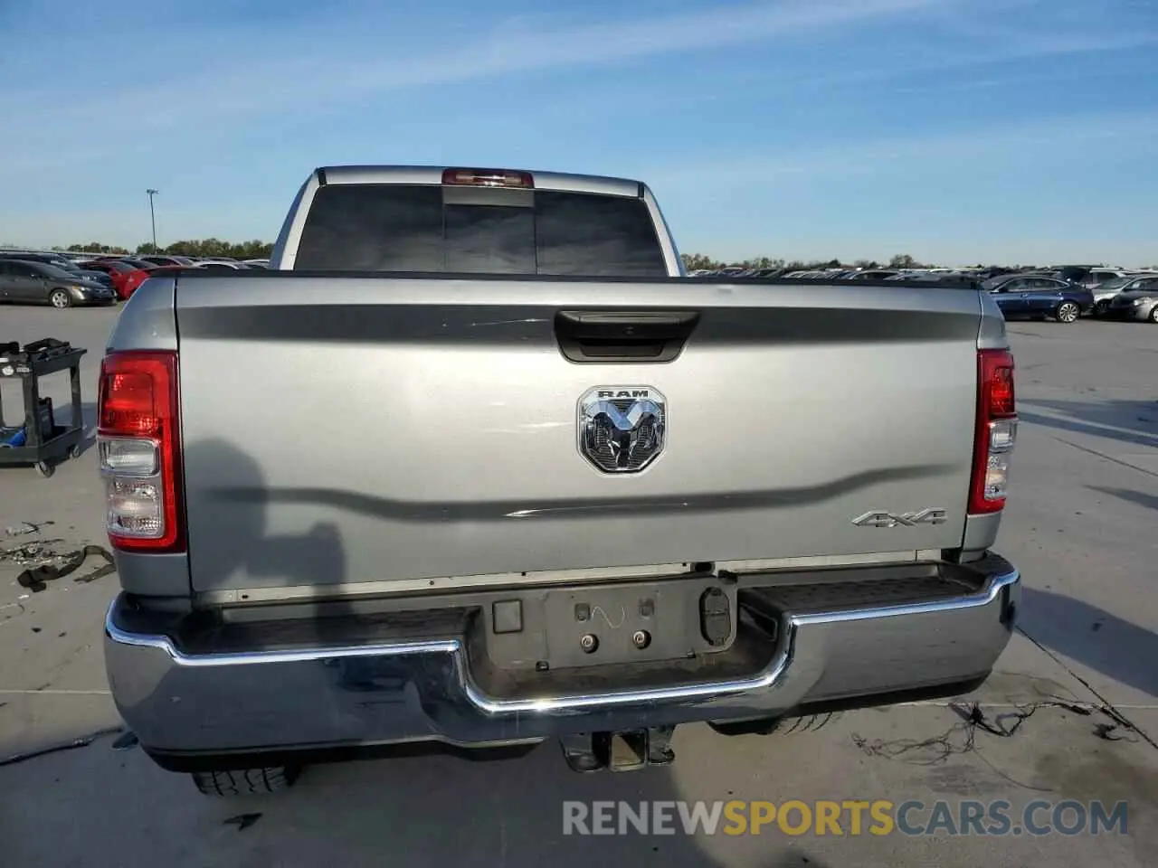 6 Photograph of a damaged car 3C6UR5CLXNG325212 RAM 2500 2022