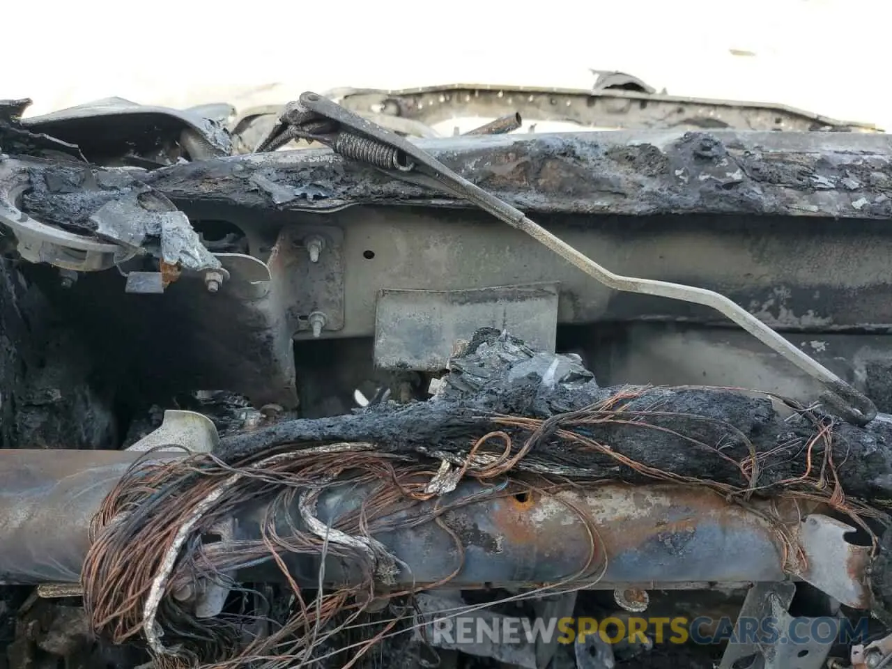9 Photograph of a damaged car 3C6UR5CLXNG325212 RAM 2500 2022