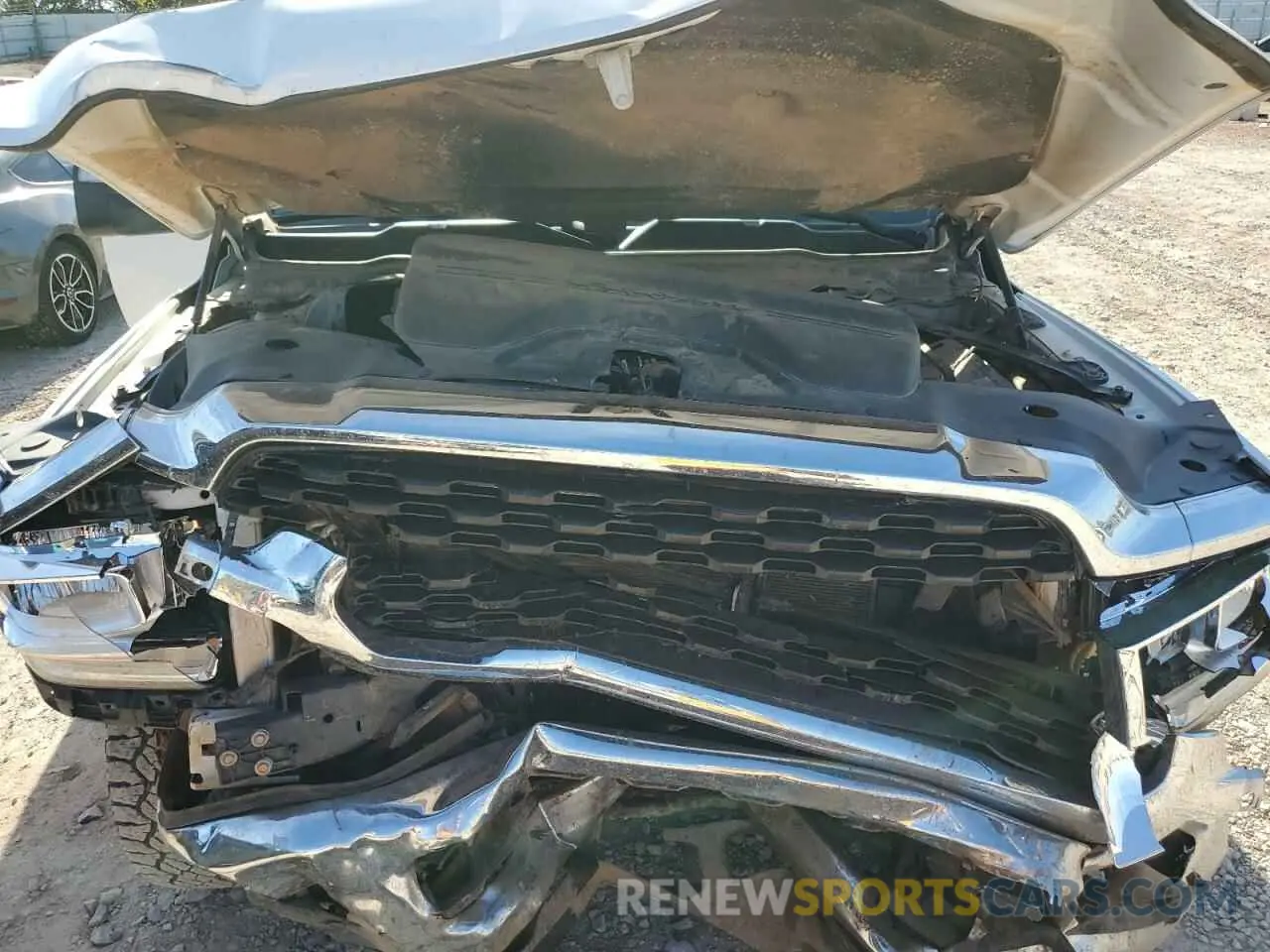 11 Photograph of a damaged car 3C6UR5DJ7NG273230 RAM 2500 2022