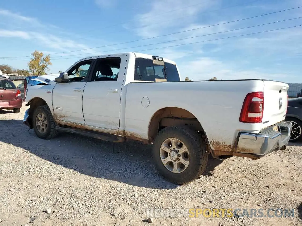 2 Photograph of a damaged car 3C6UR5DJ7NG273230 RAM 2500 2022