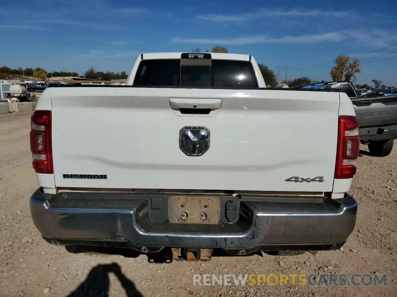 6 Photograph of a damaged car 3C6UR5DJ7NG273230 RAM 2500 2022