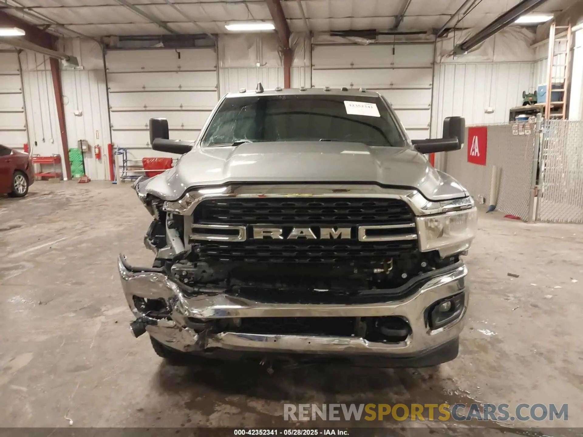 12 Photograph of a damaged car 3C6UR5DL0NG370058 RAM 2500 2022