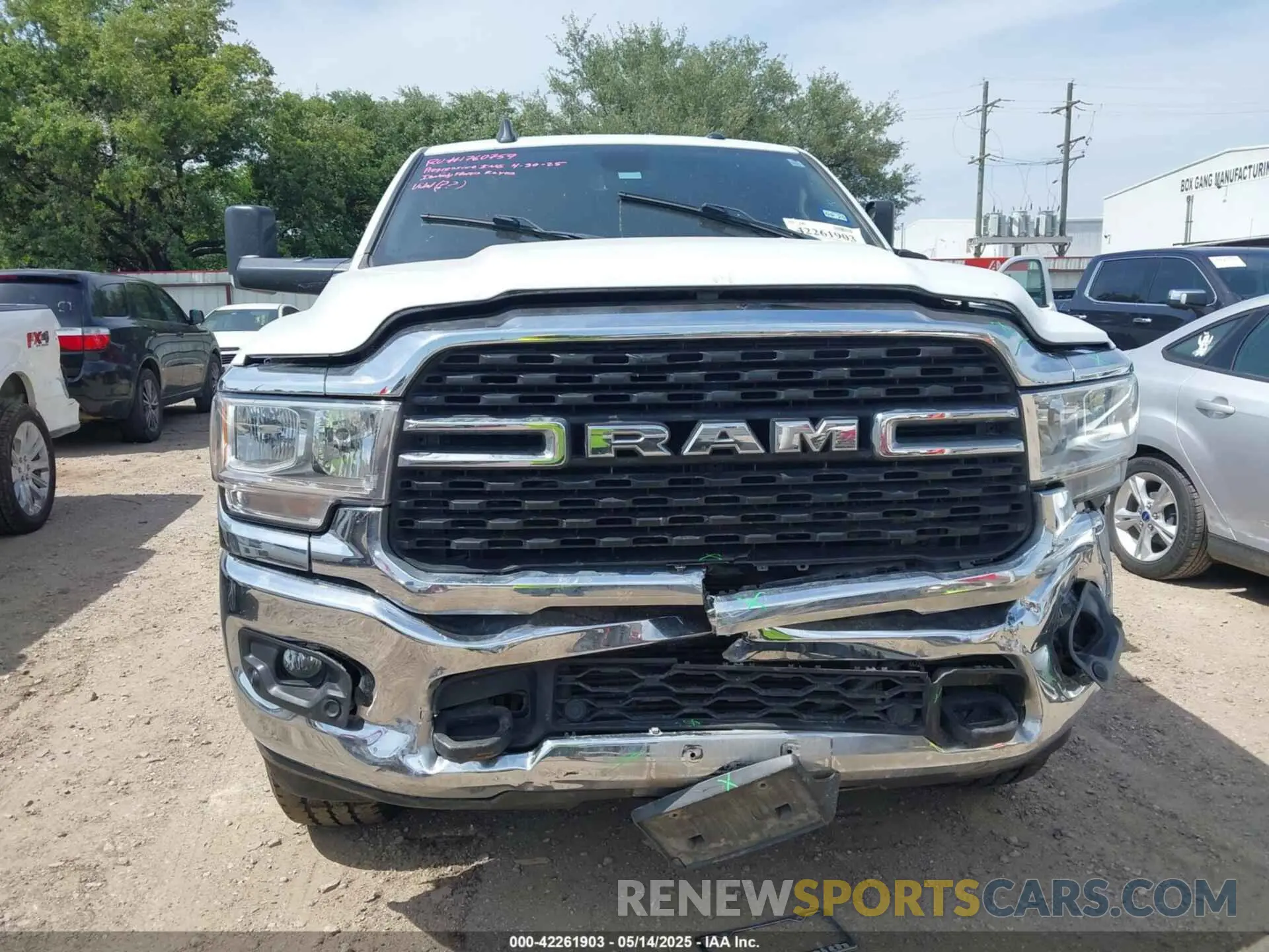 12 Photograph of a damaged car 3C6UR5DL2NG350071 RAM 2500 2022