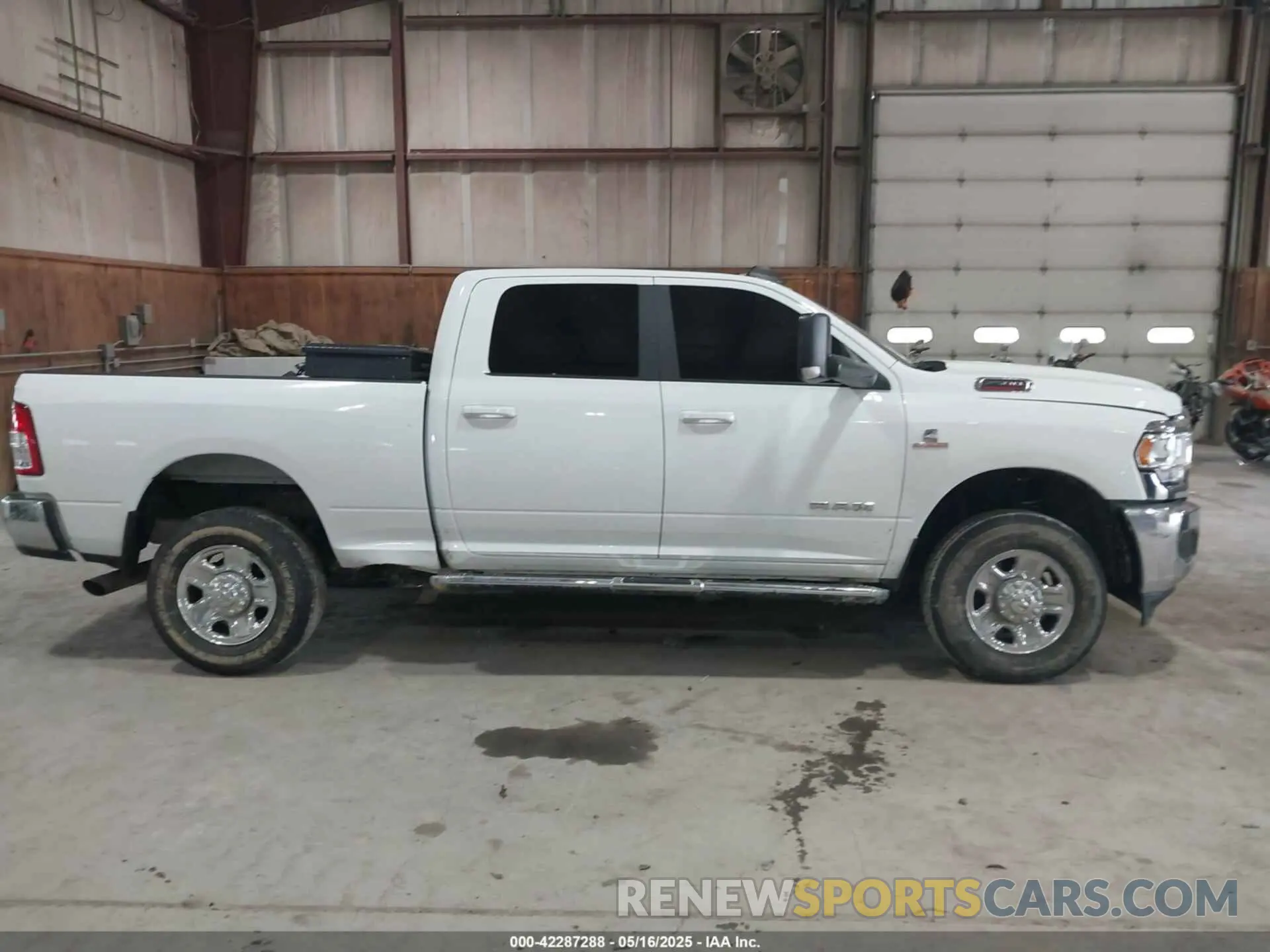 14 Photograph of a damaged car 3C6UR5DL6NG436791 RAM 2500 2022