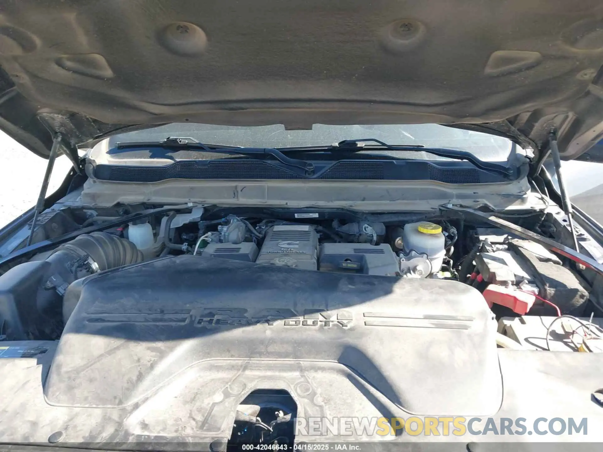 10 Photograph of a damaged car 3C6UR5DL8NG324154 RAM 2500 2022