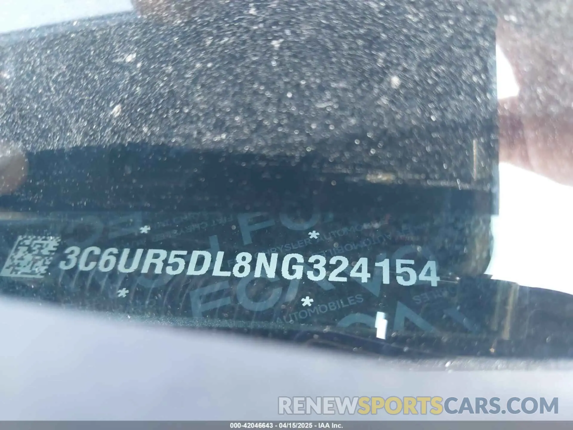 9 Photograph of a damaged car 3C6UR5DL8NG324154 RAM 2500 2022