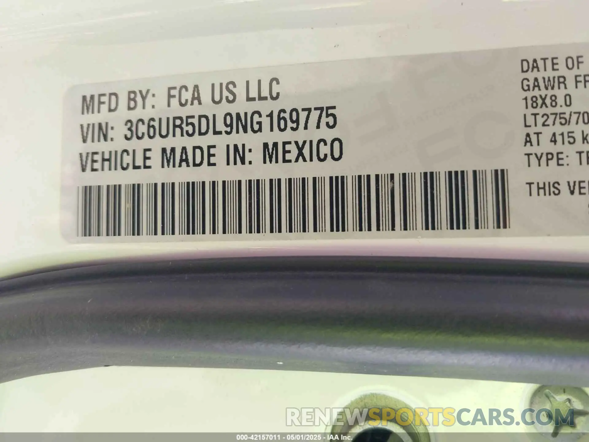 9 Photograph of a damaged car 3C6UR5DL9NG169775 RAM 2500 2022