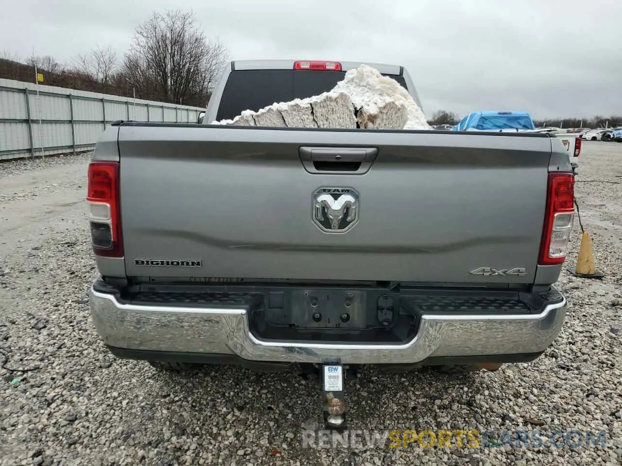 6 Photograph of a damaged car 3C6UR5DLXNG182339 RAM 2500 2022