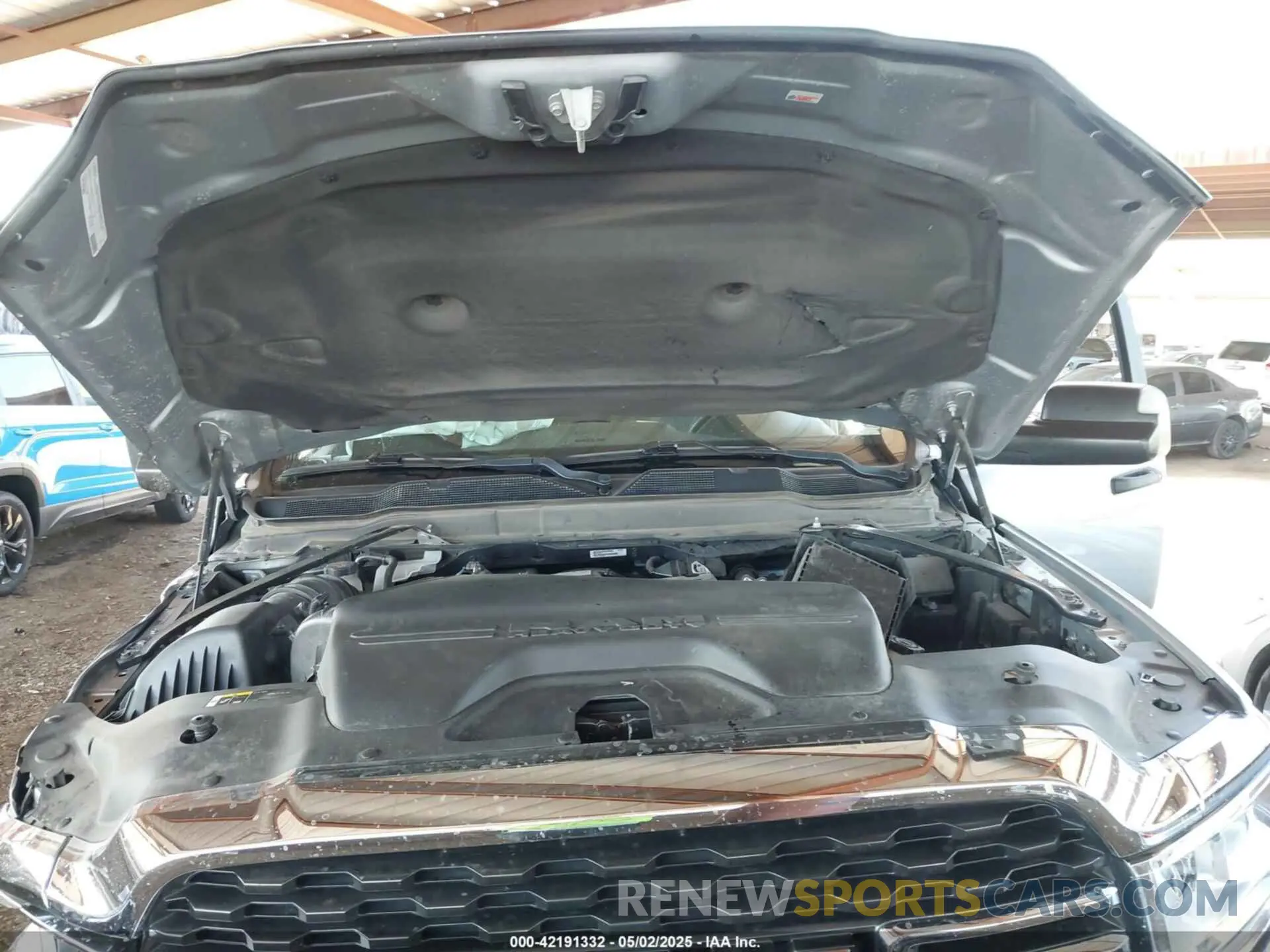 10 Photograph of a damaged car 3C6UR5DLXNG306254 RAM 2500 2022