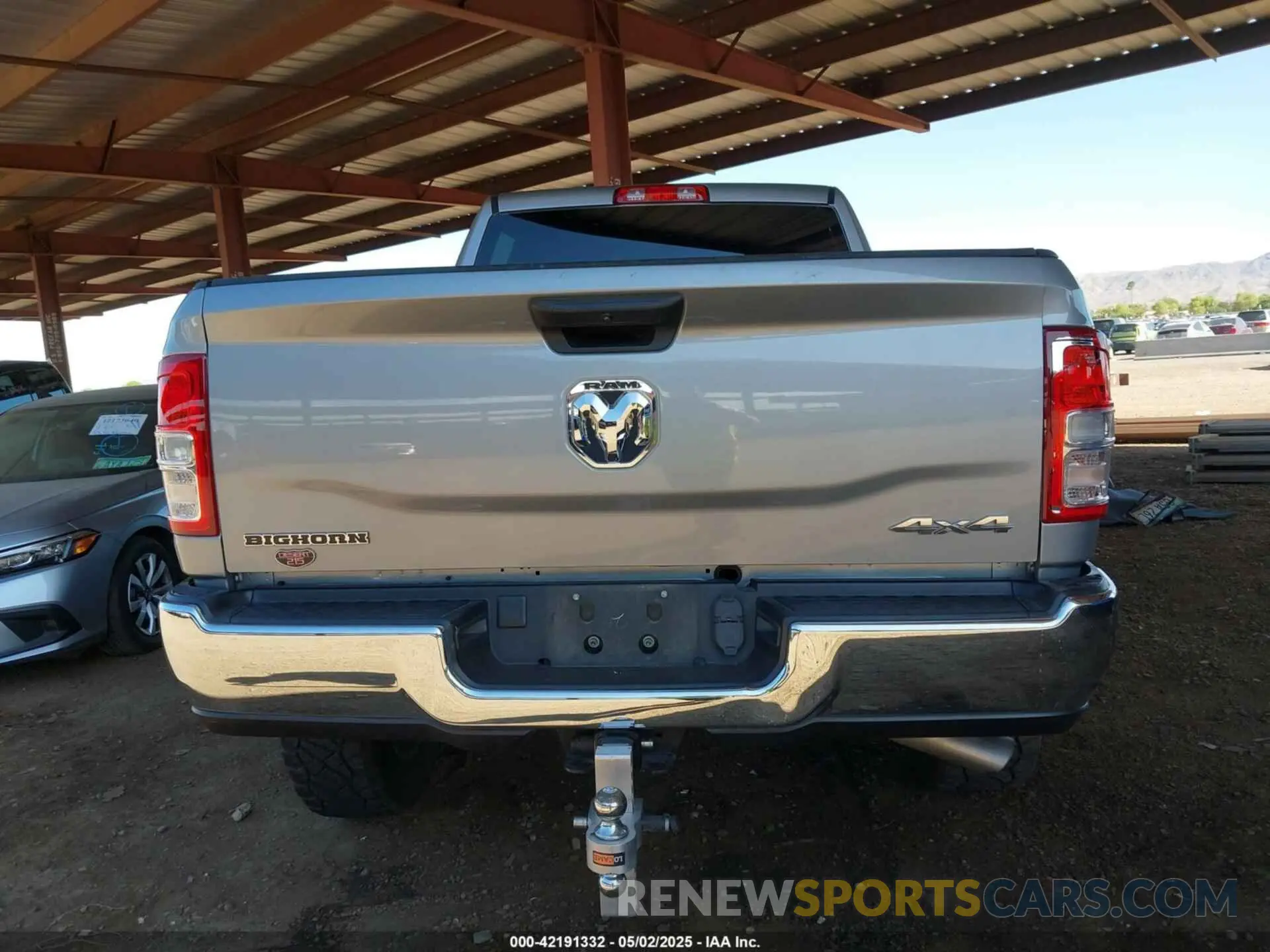 15 Photograph of a damaged car 3C6UR5DLXNG306254 RAM 2500 2022