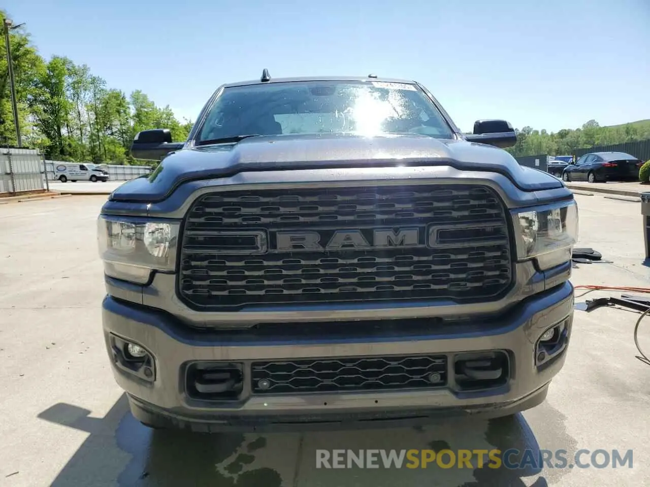 5 Photograph of a damaged car 3C6UR5DLXNG373551 RAM 2500 2022