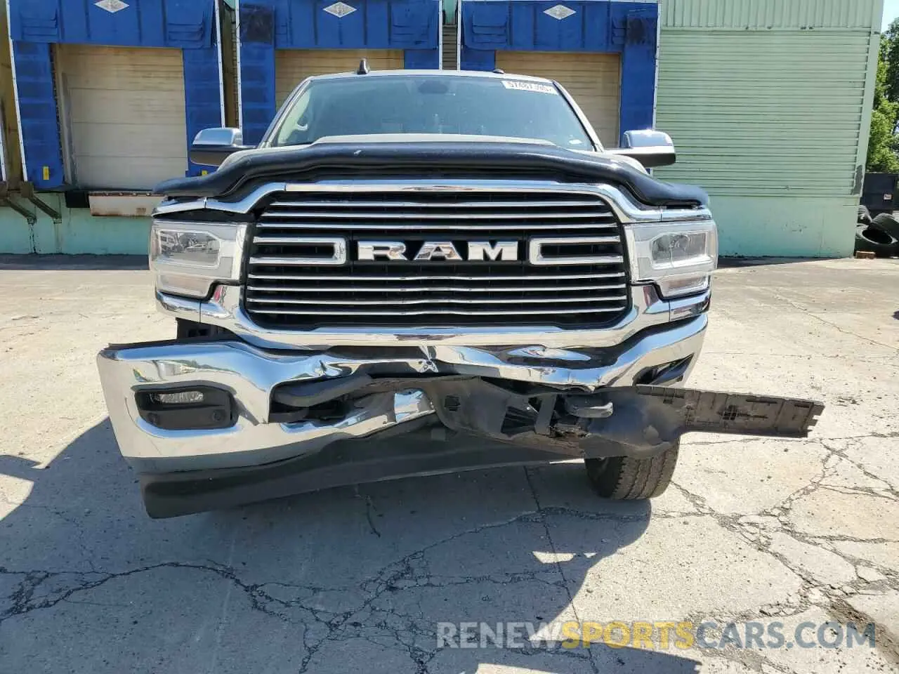 5 Photograph of a damaged car 3C6UR5FJ1NG423393 RAM 2500 2022