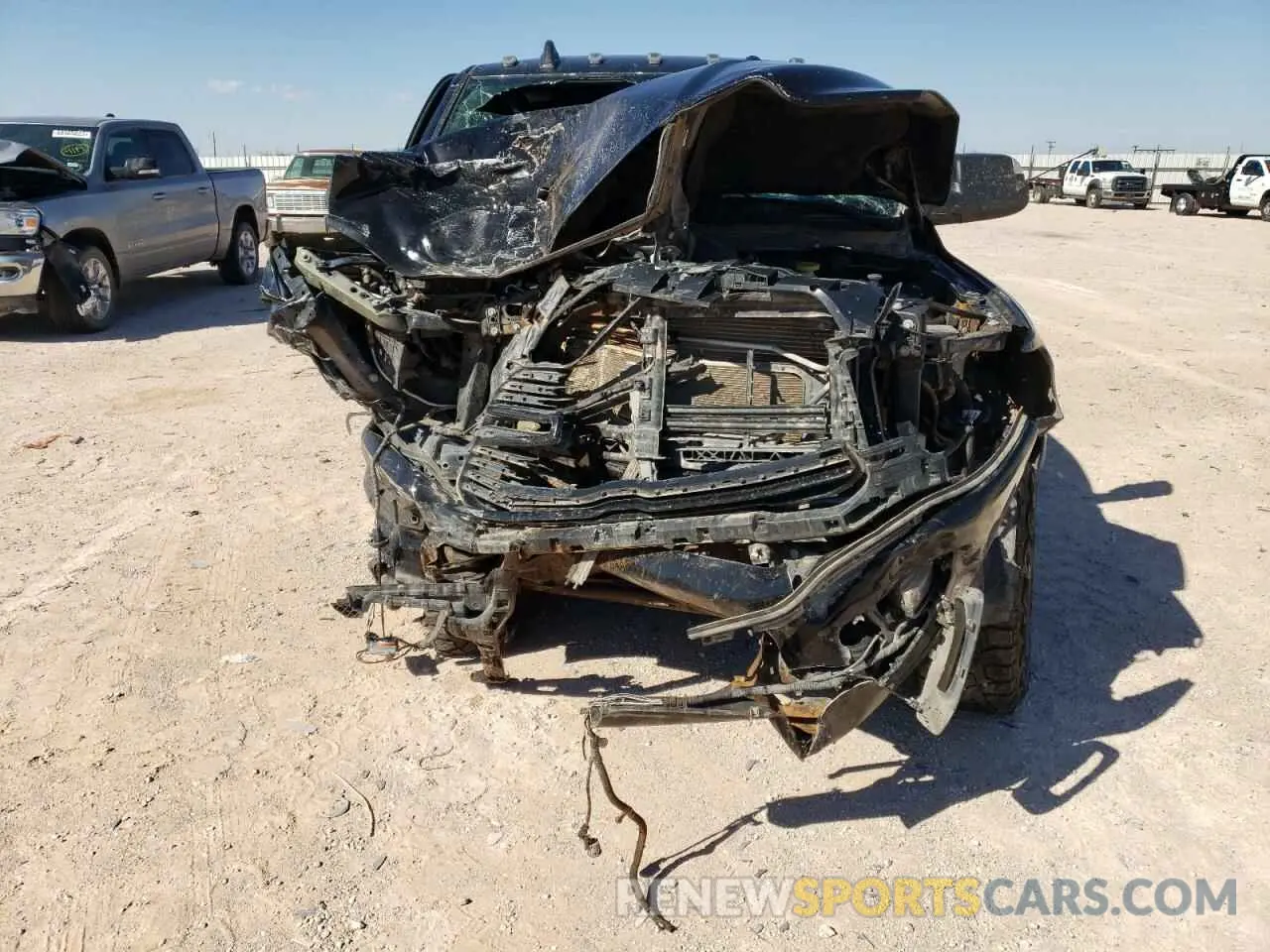 5 Photograph of a damaged car 3C6UR5FJ2NG144079 RAM 2500 2022