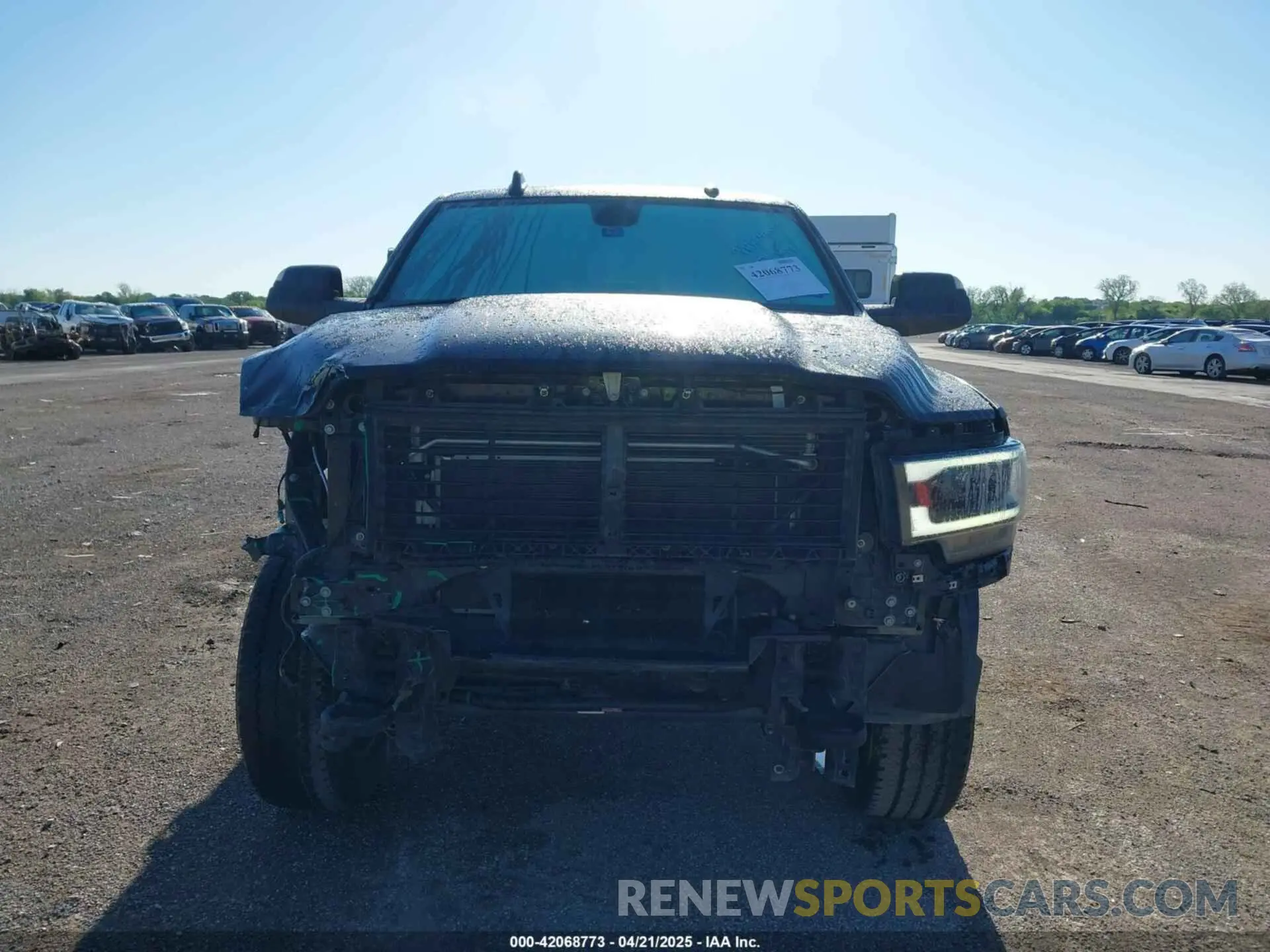 12 Photograph of a damaged car 3C6UR5FJ3NG131647 RAM 2500 2022