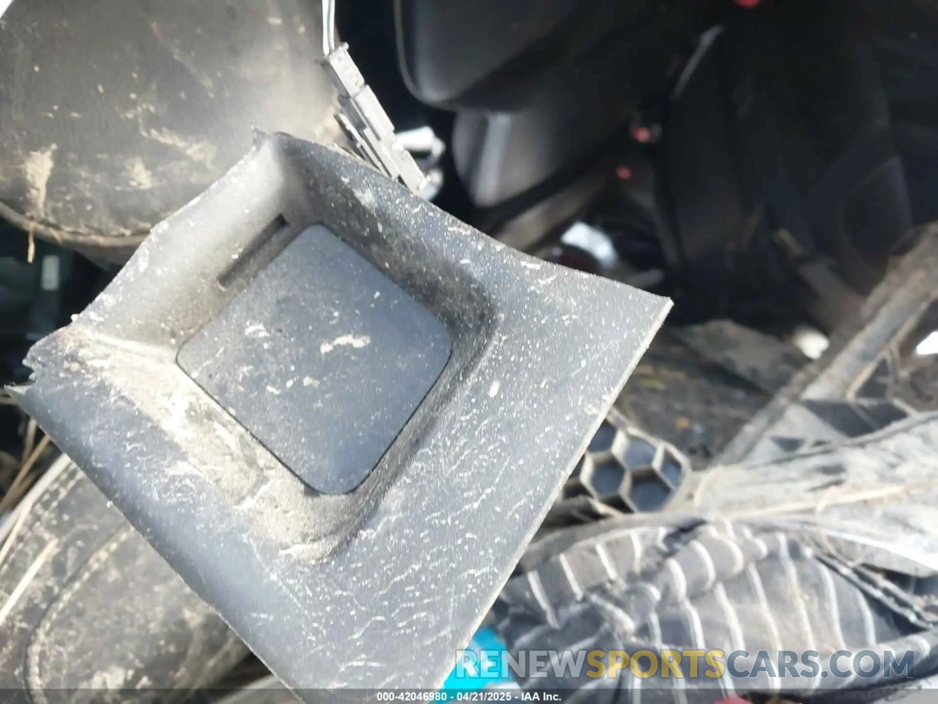 8 Photograph of a damaged car 3C6UR5FL1NG253134 RAM 2500 2022