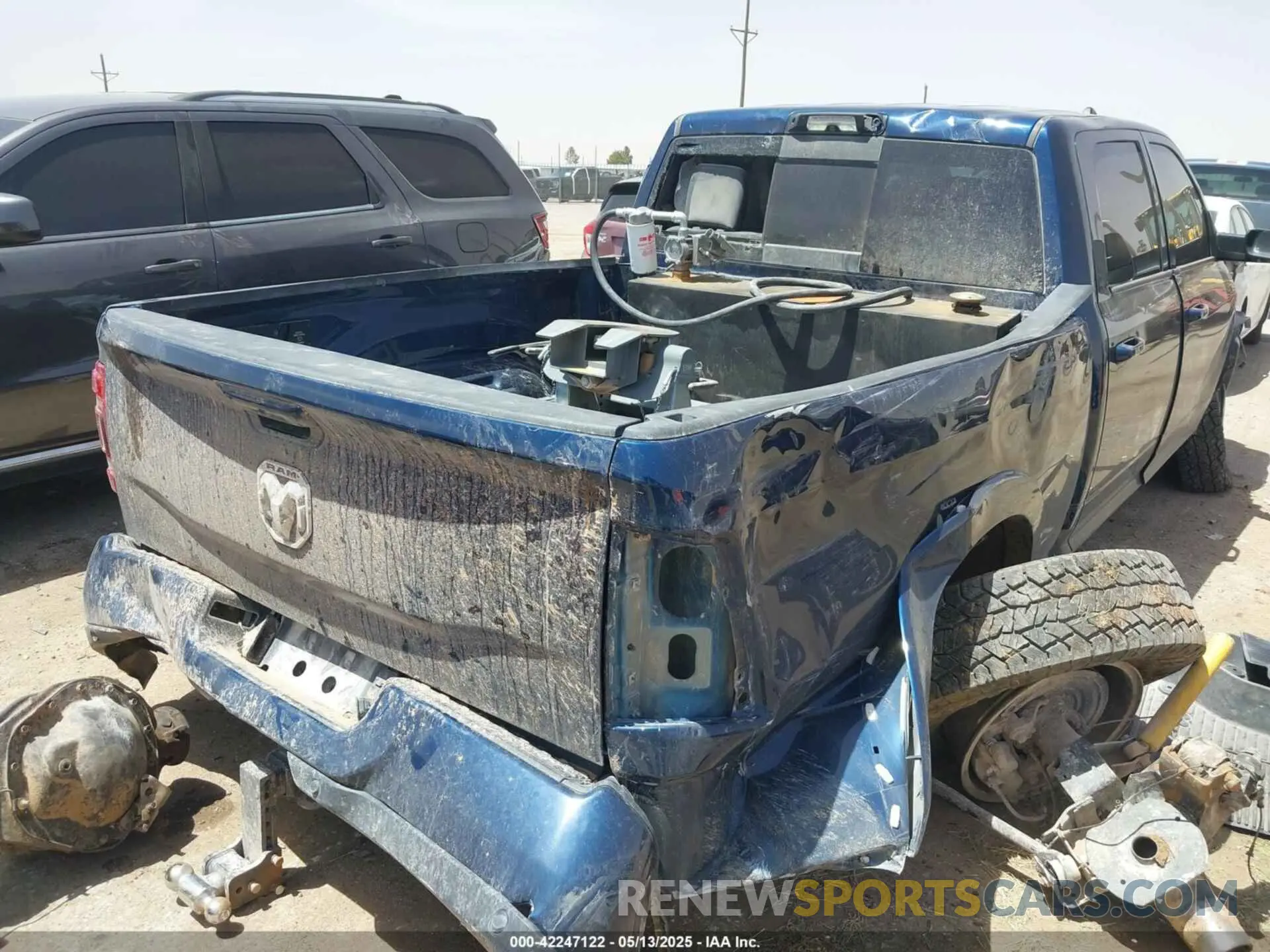 4 Photograph of a damaged car 3C6UR5FL1NG372673 RAM 2500 2022