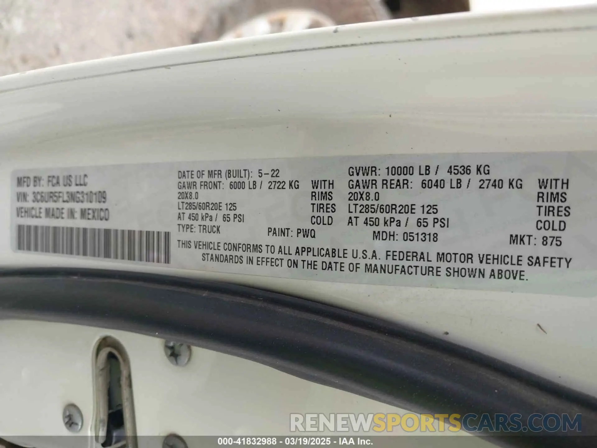 9 Photograph of a damaged car 3C6UR5FL3NG310109 RAM 2500 2022