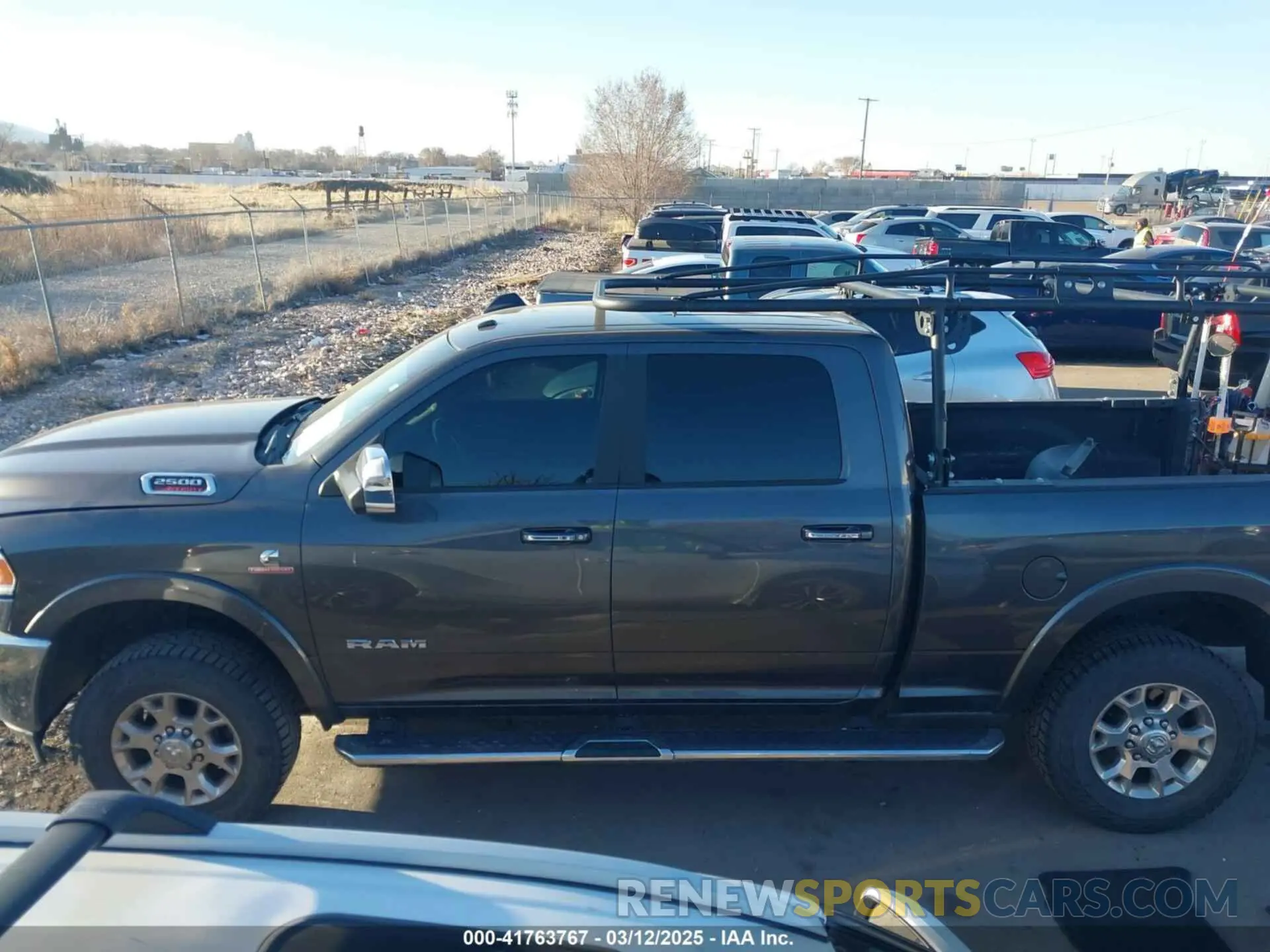 15 Photograph of a damaged car 3C6UR5FL5NG203501 RAM 2500 2022