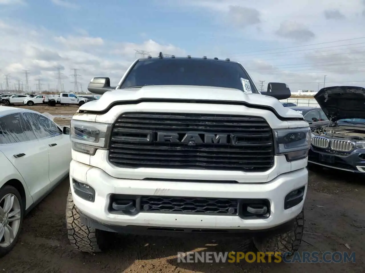 5 Photograph of a damaged car 3C6UR5FL5NG299405 RAM 2500 2022