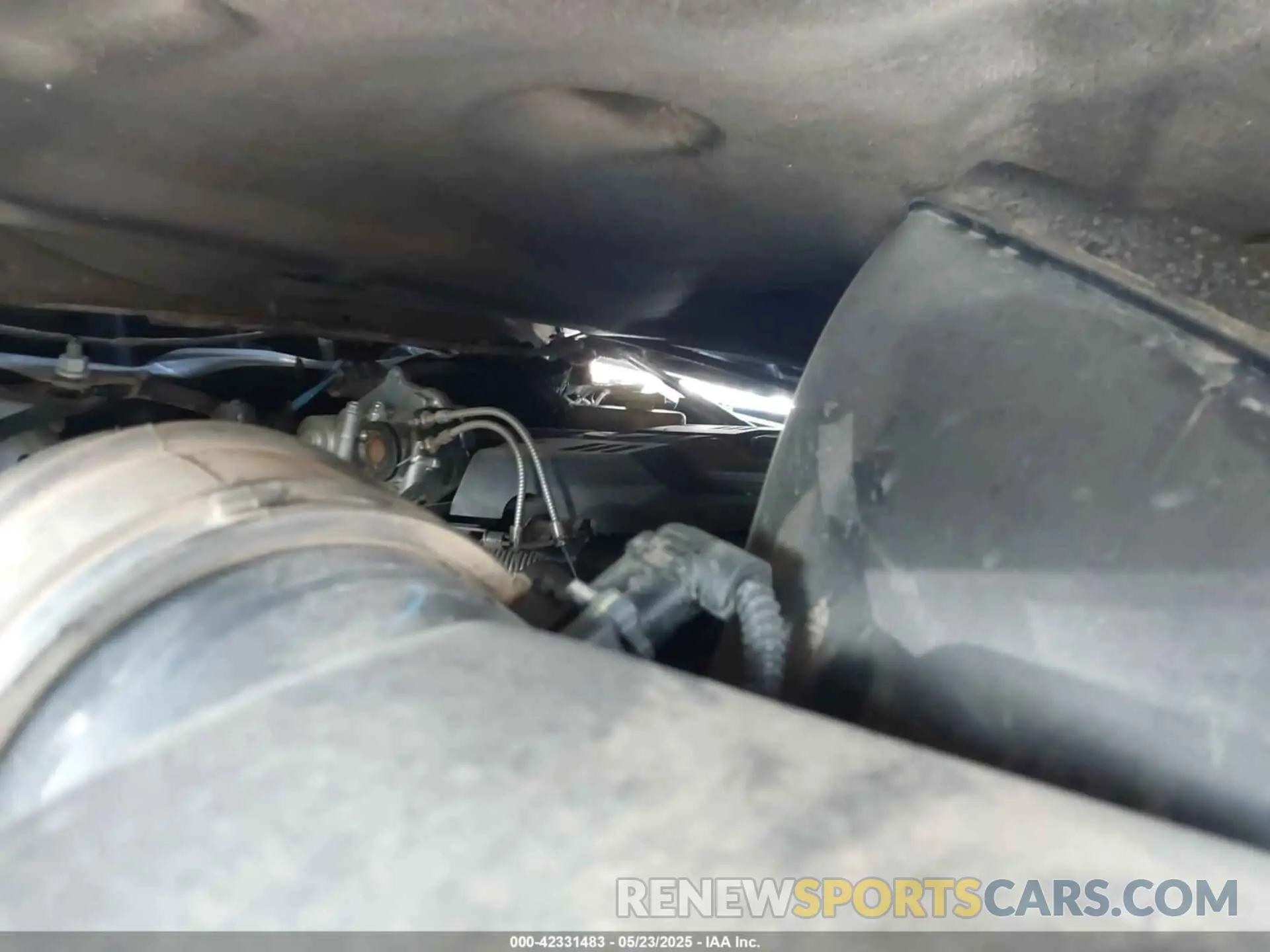 10 Photograph of a damaged car 3C6UR5FL6NG361636 RAM 2500 2022
