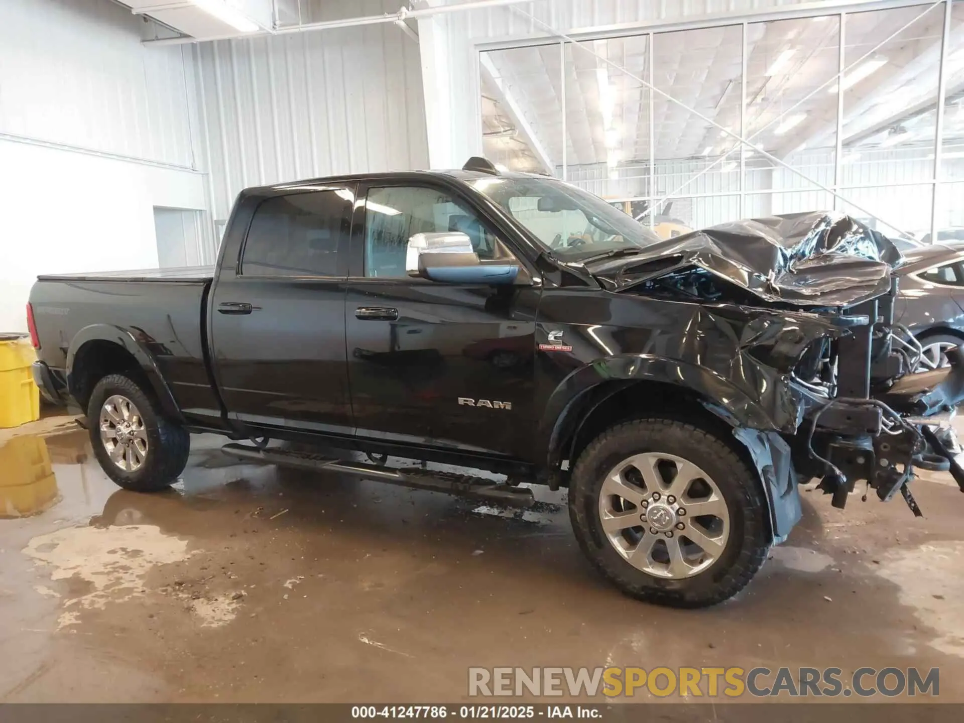 14 Photograph of a damaged car 3C6UR5FL6NG368022 RAM 2500 2022