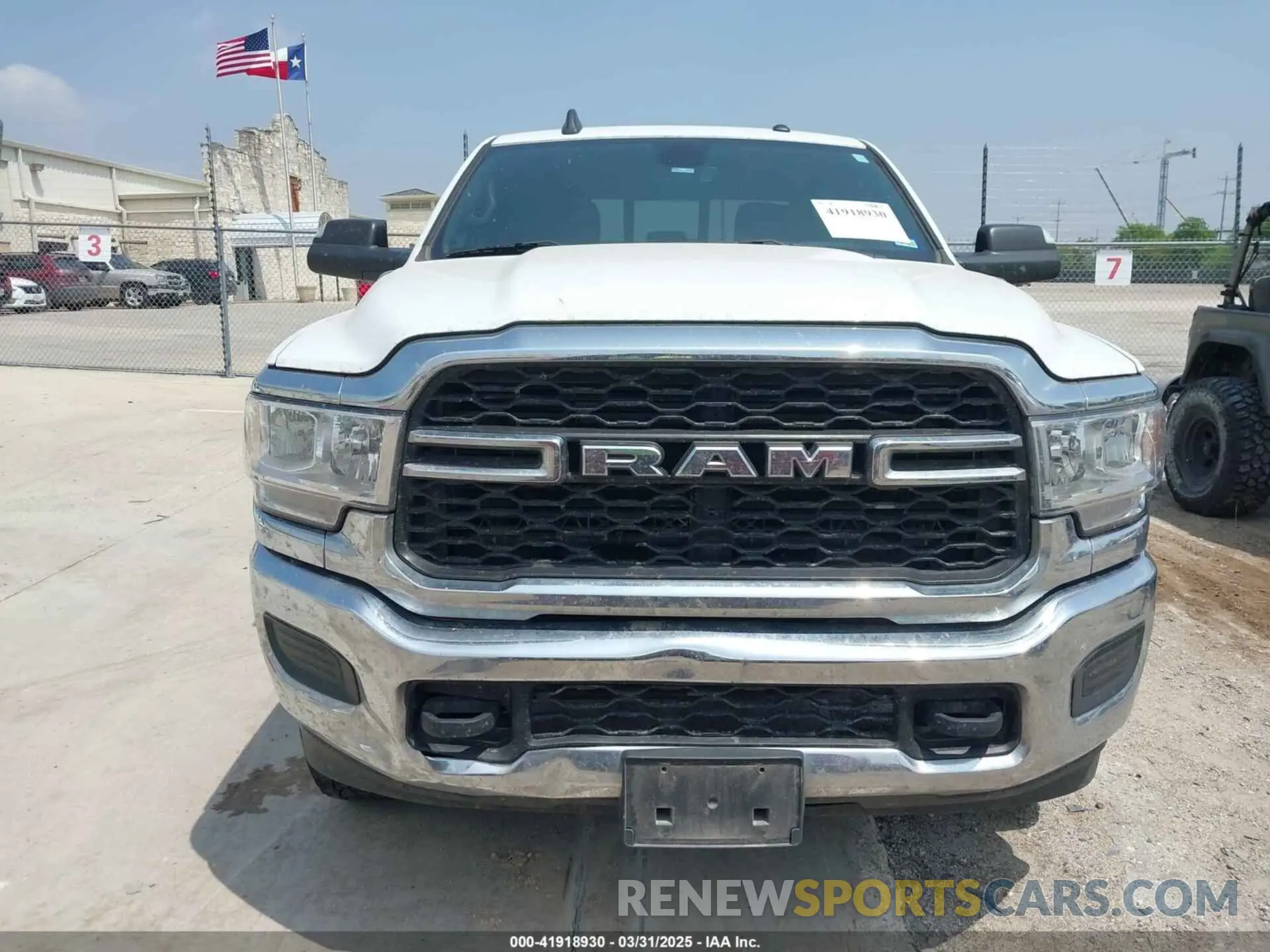 12 Photograph of a damaged car 3C6UR5HJ0NG125804 RAM 2500 2022