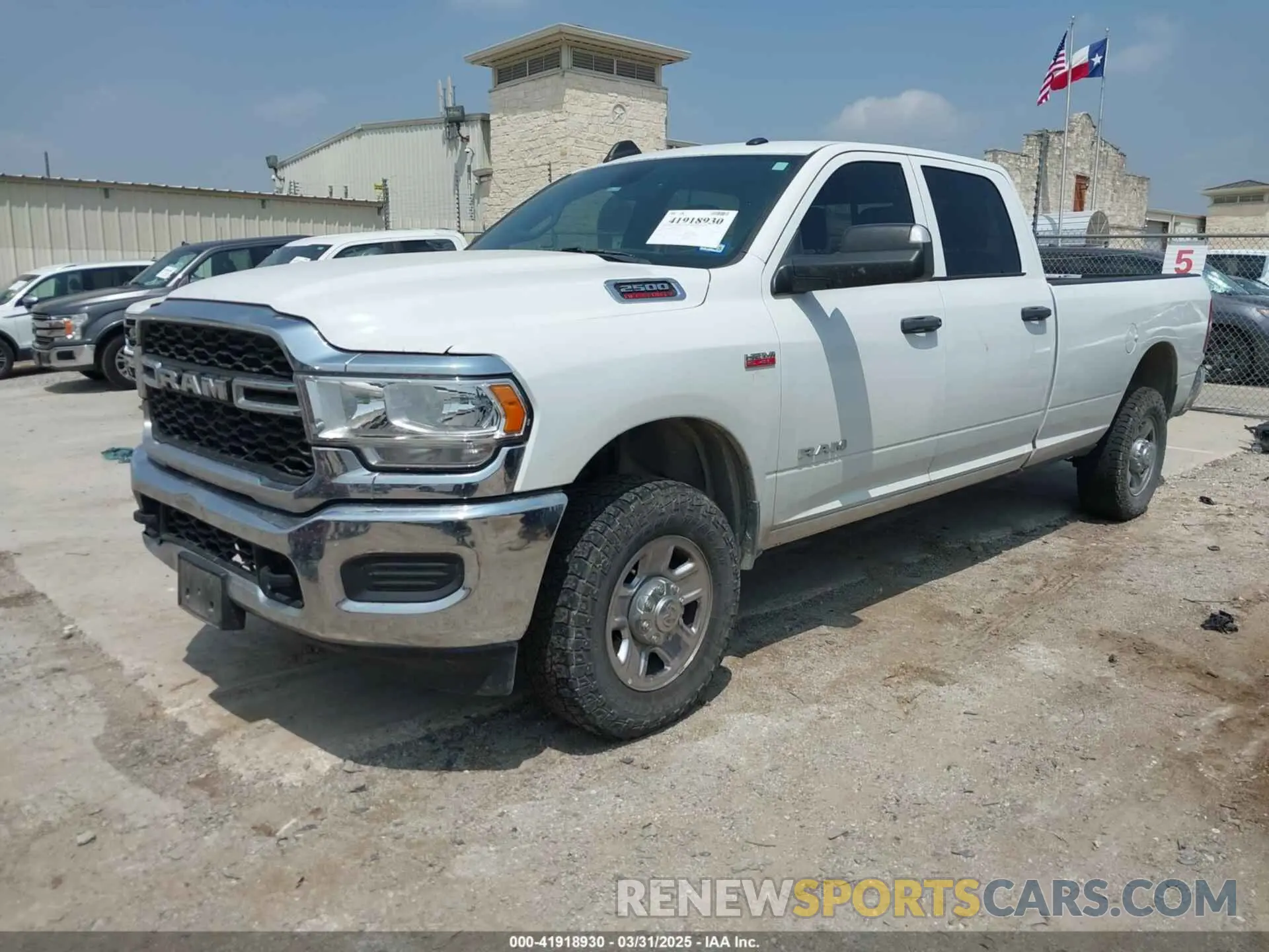 2 Photograph of a damaged car 3C6UR5HJ0NG125804 RAM 2500 2022
