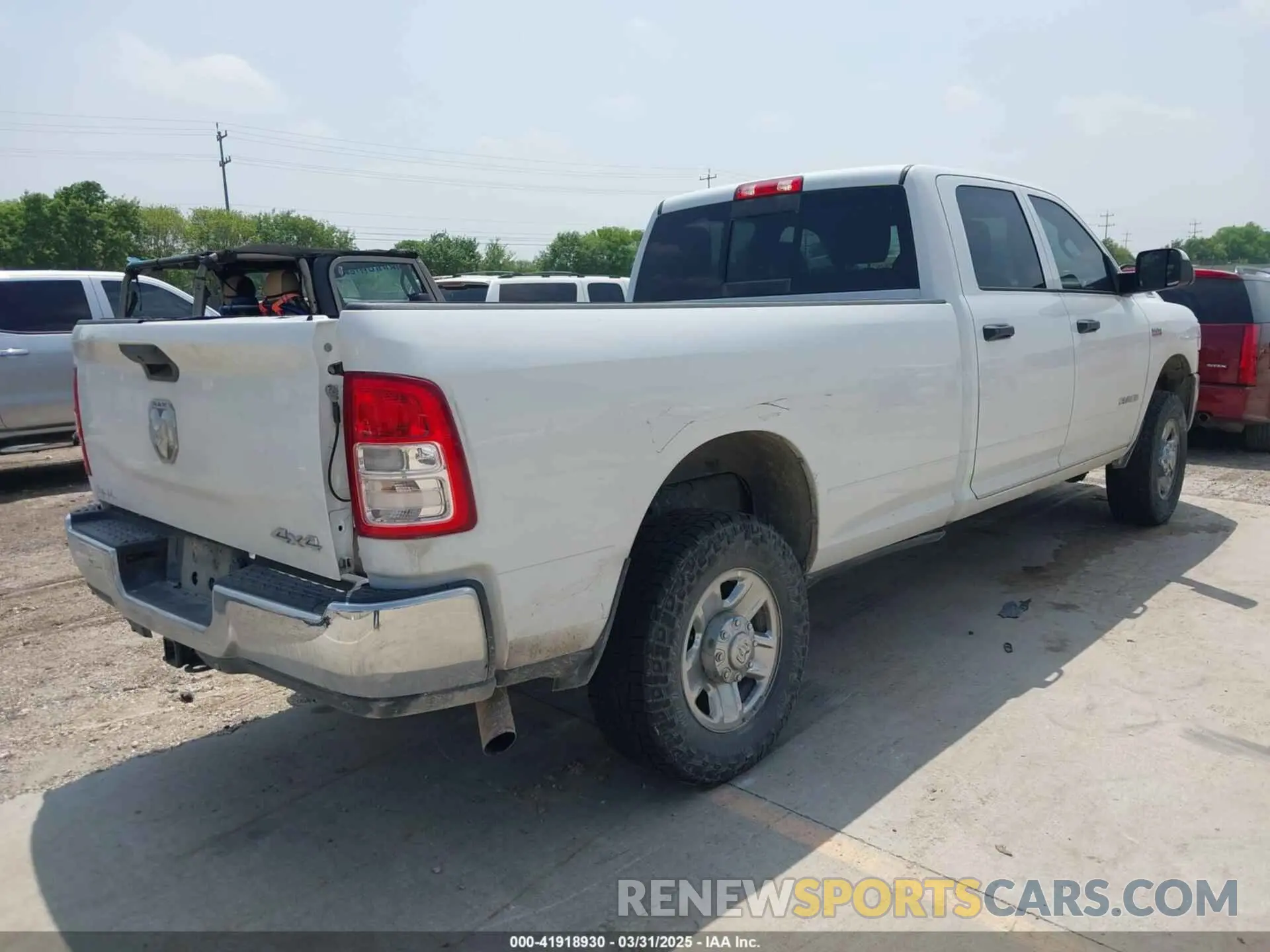 4 Photograph of a damaged car 3C6UR5HJ0NG125804 RAM 2500 2022