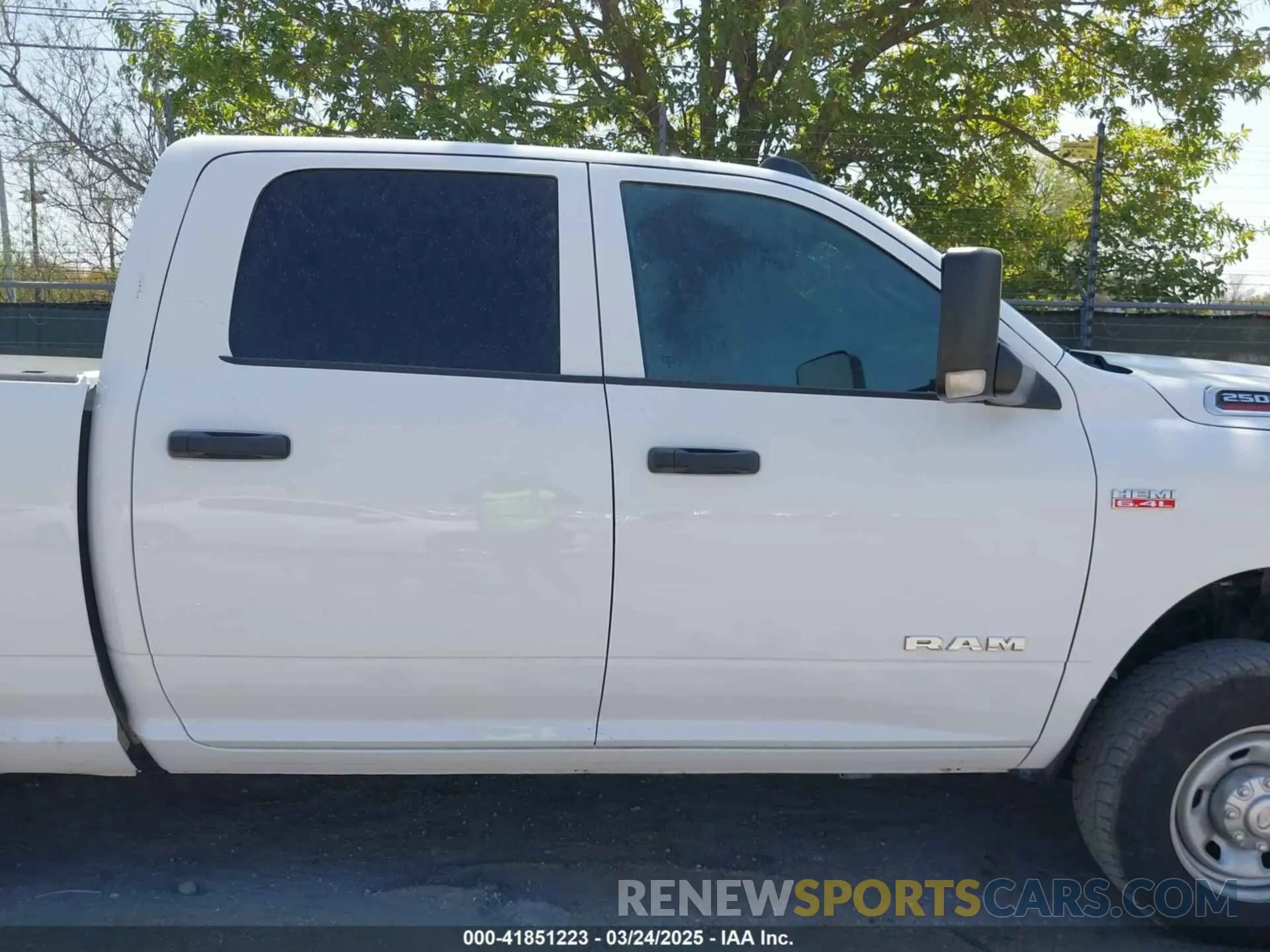 13 Photograph of a damaged car 3C6UR5HJ1NG202731 RAM 2500 2022
