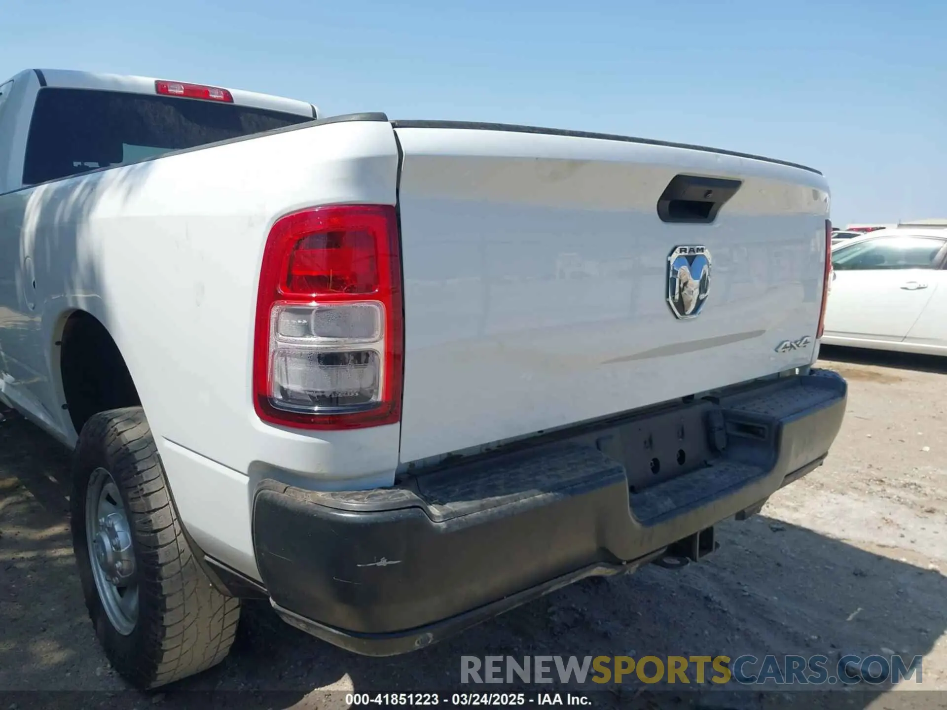 6 Photograph of a damaged car 3C6UR5HJ1NG202731 RAM 2500 2022